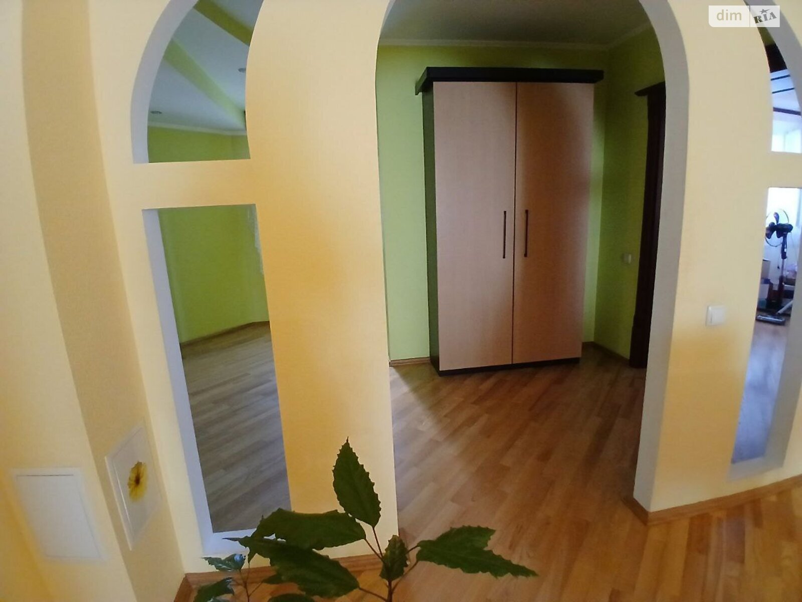 чотирикімнатна квартира в Вінниці, район Центр, на вул. Магістратська в довготривалу оренду помісячно фото 1