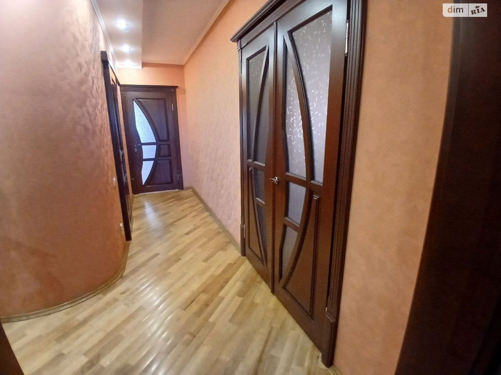 чотирикімнатна квартира в Вінниці, район Центр, на вул. Магістратська в довготривалу оренду помісячно фото 1