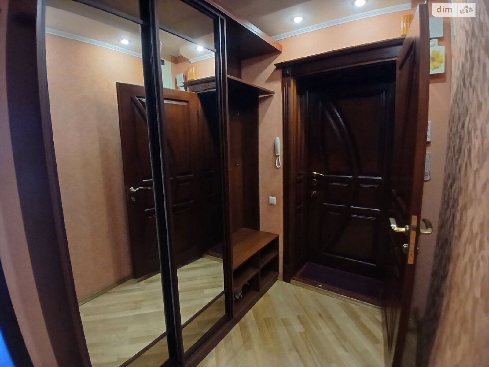 чотирикімнатна квартира в Вінниці, район Центр, на вул. Магістратська в довготривалу оренду помісячно фото 1