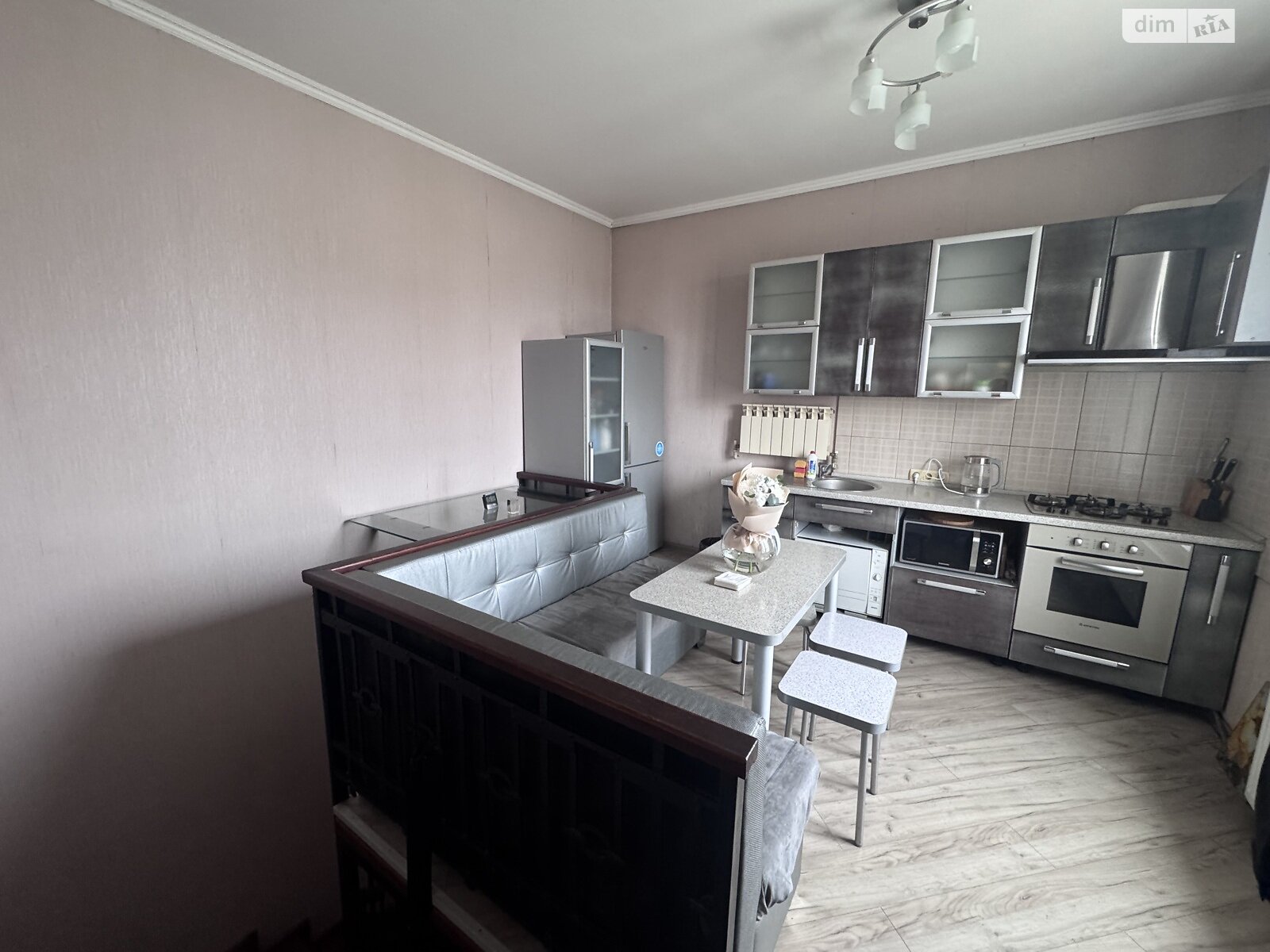 трикімнатна квартира в Вінниці, район Центр, на вул. Оводова 55 в довготривалу оренду помісячно фото 1 трикімнатна квартира в Вінниці, район Центр, на вул. Оводова 55 в довготривалу оренду помісячно фото 1