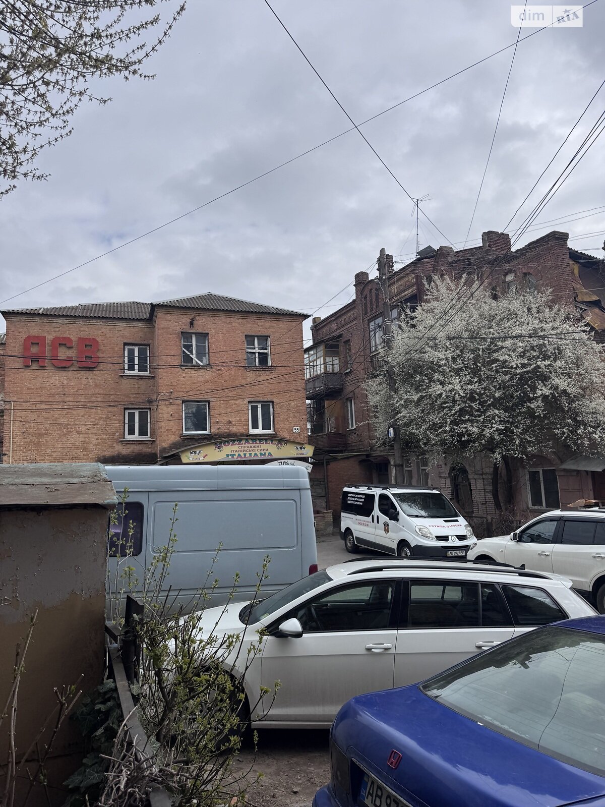 трикімнатна квартира в Вінниці, район Центр, на вул. Оводова 55 в довготривалу оренду помісячно фото 1 трикімнатна квартира в Вінниці, район Центр, на вул. Оводова 55 в довготривалу оренду помісячно фото 1