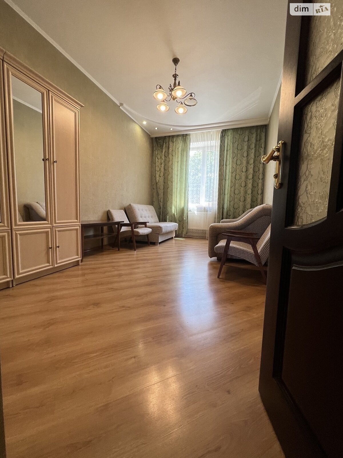двухкомнатная квартира в Виннице, район Центр, на ул. Пирогова в аренду на долгий срок помесячно фото 1 двухкомнатная квартира в Виннице, район Центр, на ул. Пирогова в аренду на долгий срок помесячно фото 1