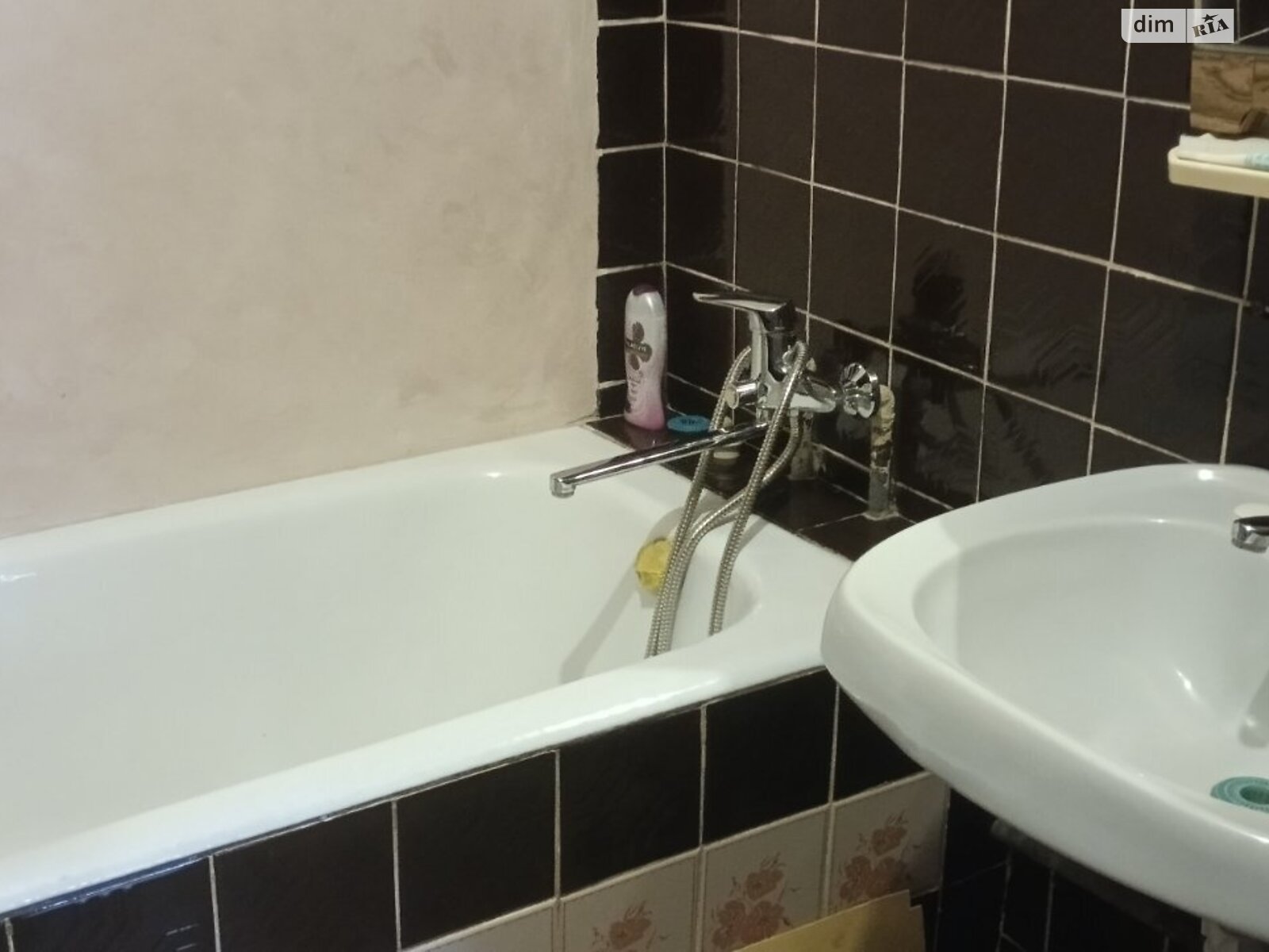 трикімнатна квартира в Вінниці, район Центр, на вул. Соборна в довготривалу оренду помісячно фото 1