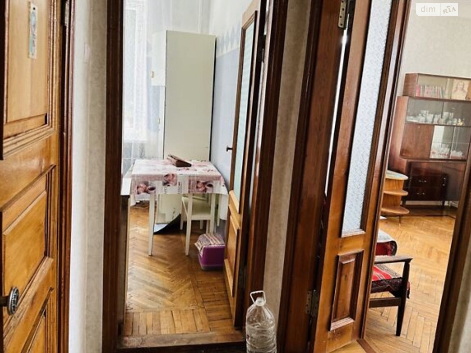 трехкомнатная квартира в Виннице, район Центр, на ул. Соборная 101 в аренду на долгий срок помесячно фото 1