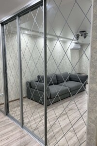 однокімнатна квартира в Вінниці, район Центр, на вул. Степана Бандери 6 в довготривалу оренду помісячно фото 2
