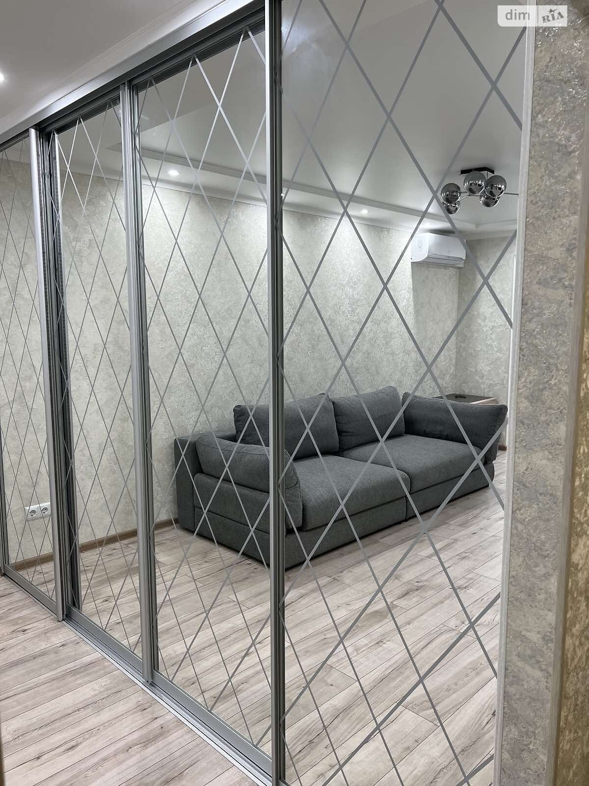однокімнатна квартира в Вінниці, район Центр, на вул. Степана Бандери 6 в довготривалу оренду помісячно фото 1 однокімнатна квартира в Вінниці, район Центр, на вул. Степана Бандери 6 в довготривалу оренду помісячно фото 1