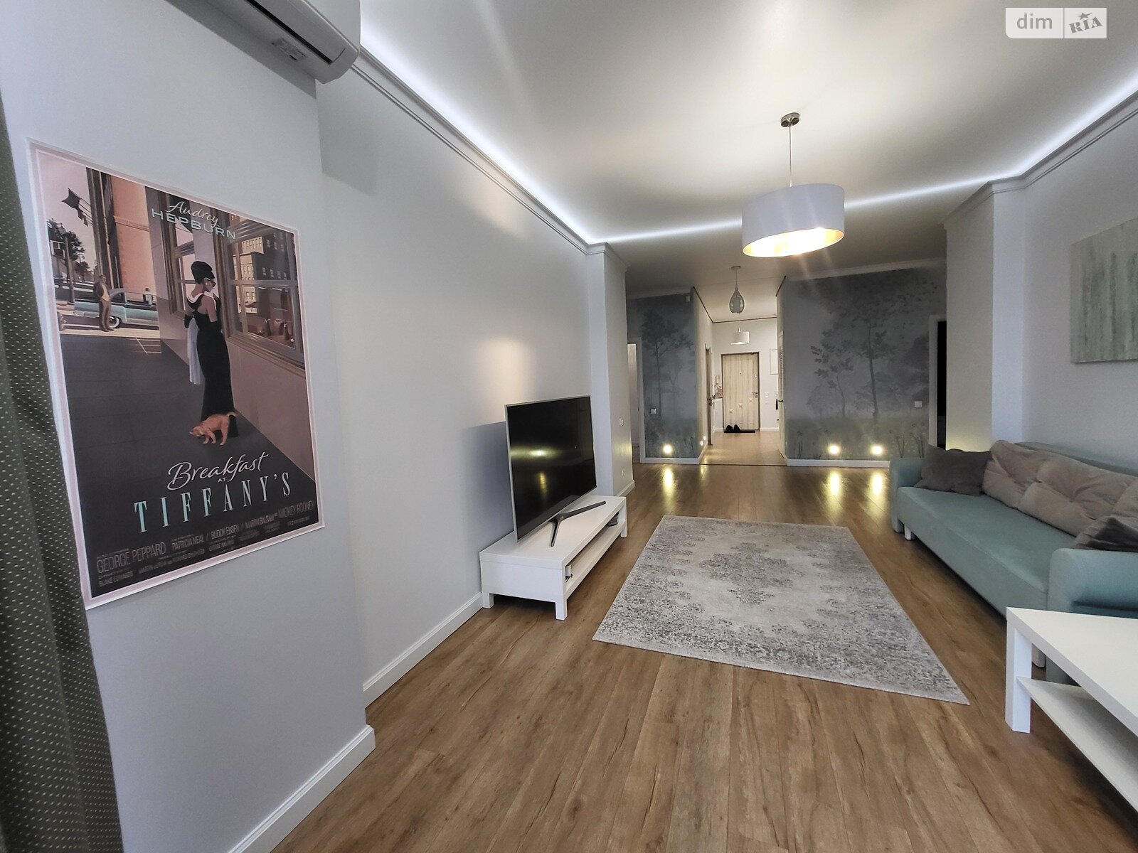 чотирикімнатна квартира в Вінниці, район Центр, на вул. Степана Бандери в довготривалу оренду помісячно фото 1