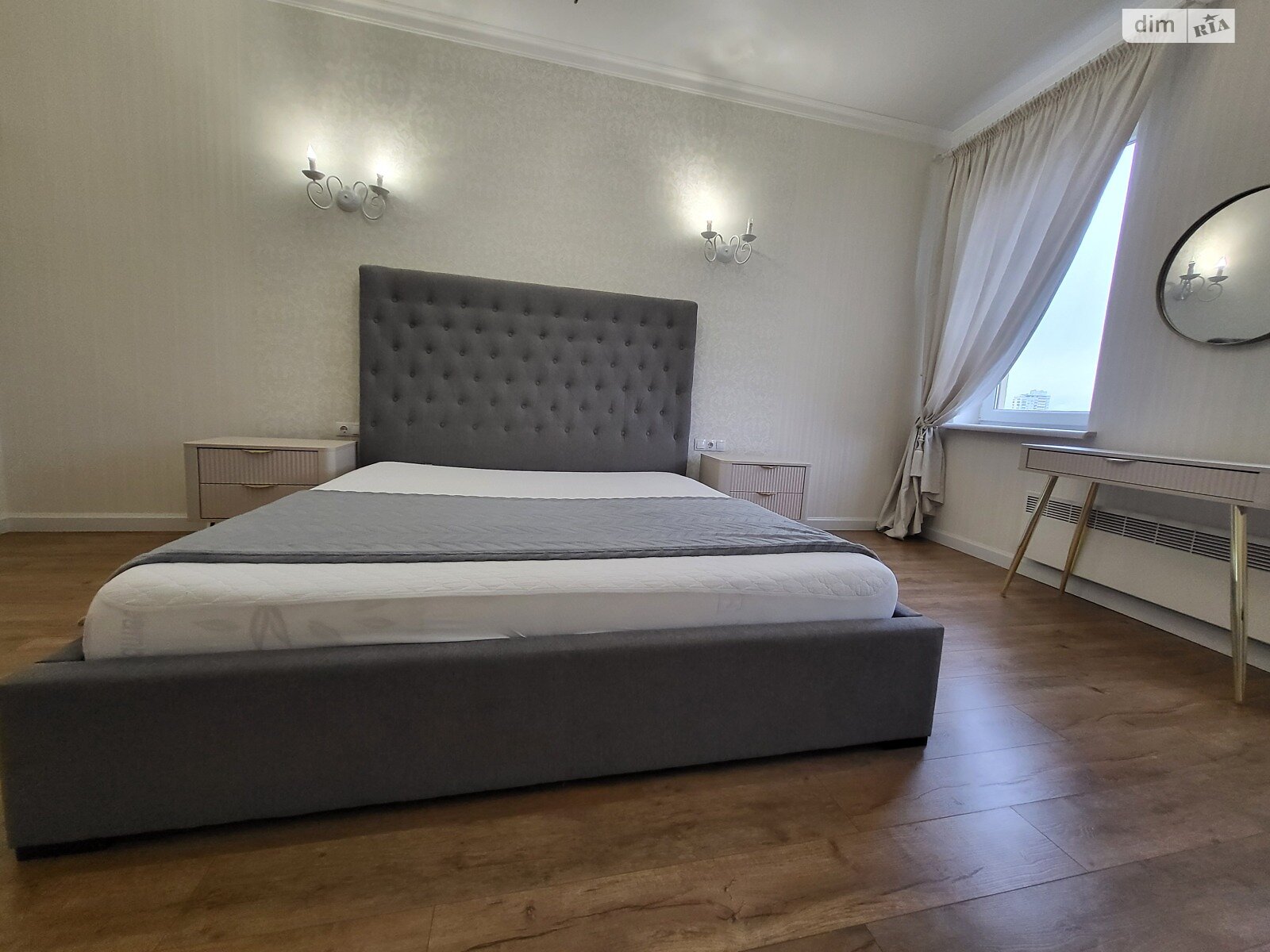чотирикімнатна квартира в Вінниці, район Центр, на вул. Степана Бандери в довготривалу оренду помісячно фото 1