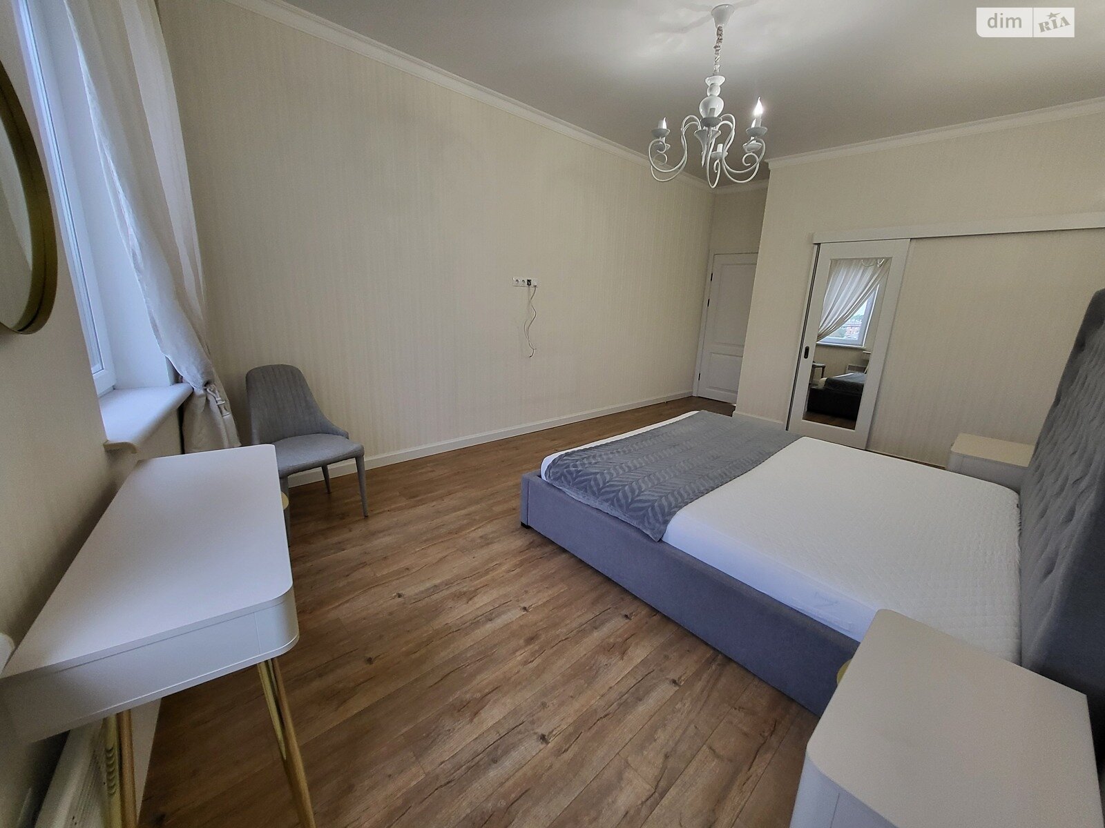чотирикімнатна квартира в Вінниці, район Центр, на вул. Степана Бандери в довготривалу оренду помісячно фото 1