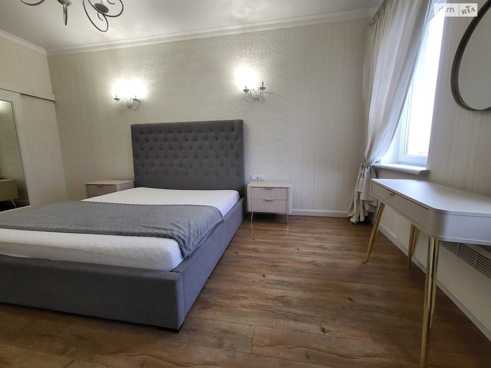 чотирикімнатна квартира в Вінниці, район Центр, на вул. Степана Бандери в довготривалу оренду помісячно фото 1