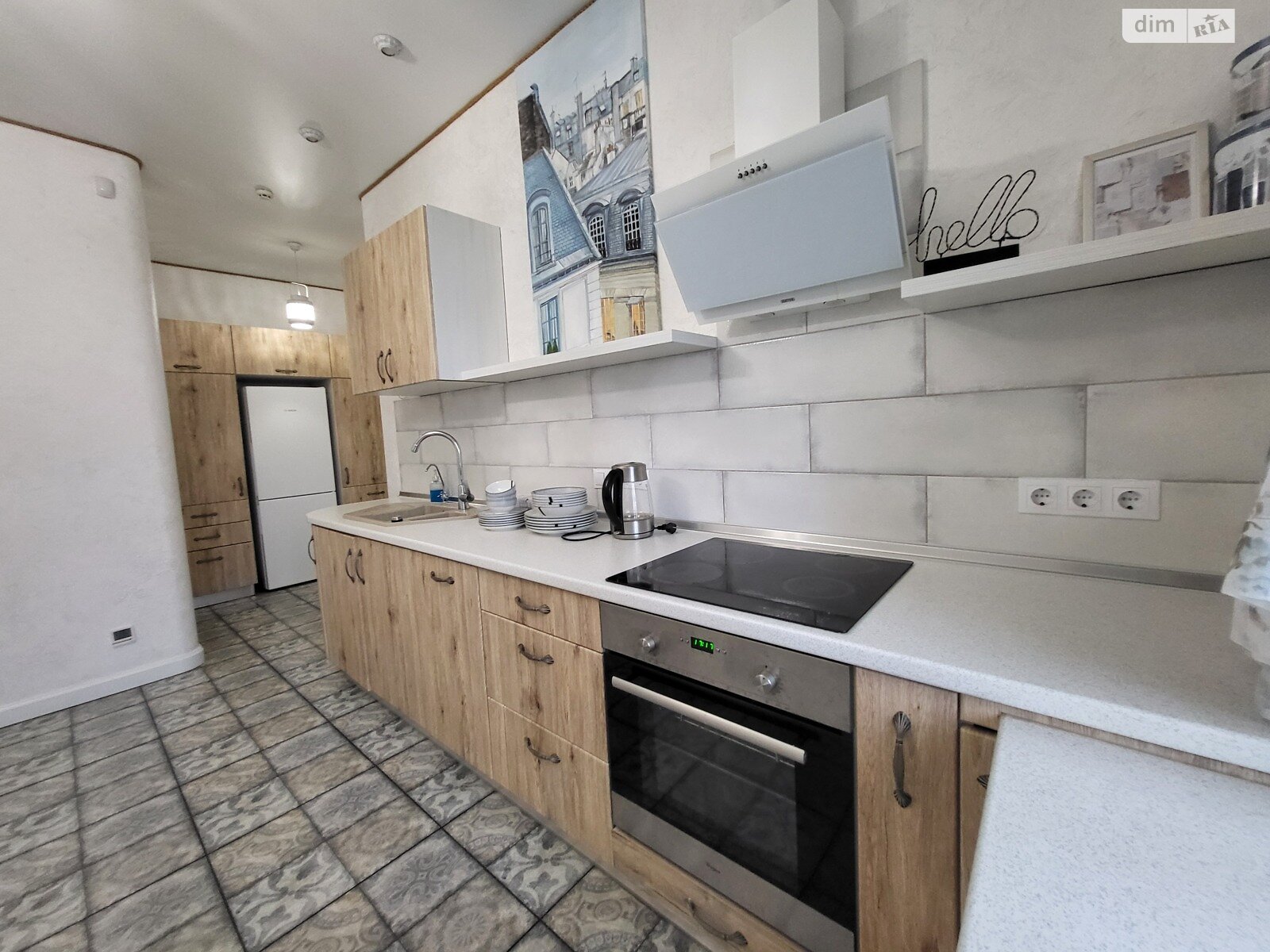 чотирикімнатна квартира в Вінниці, район Центр, на вул. Степана Бандери в довготривалу оренду помісячно фото 1