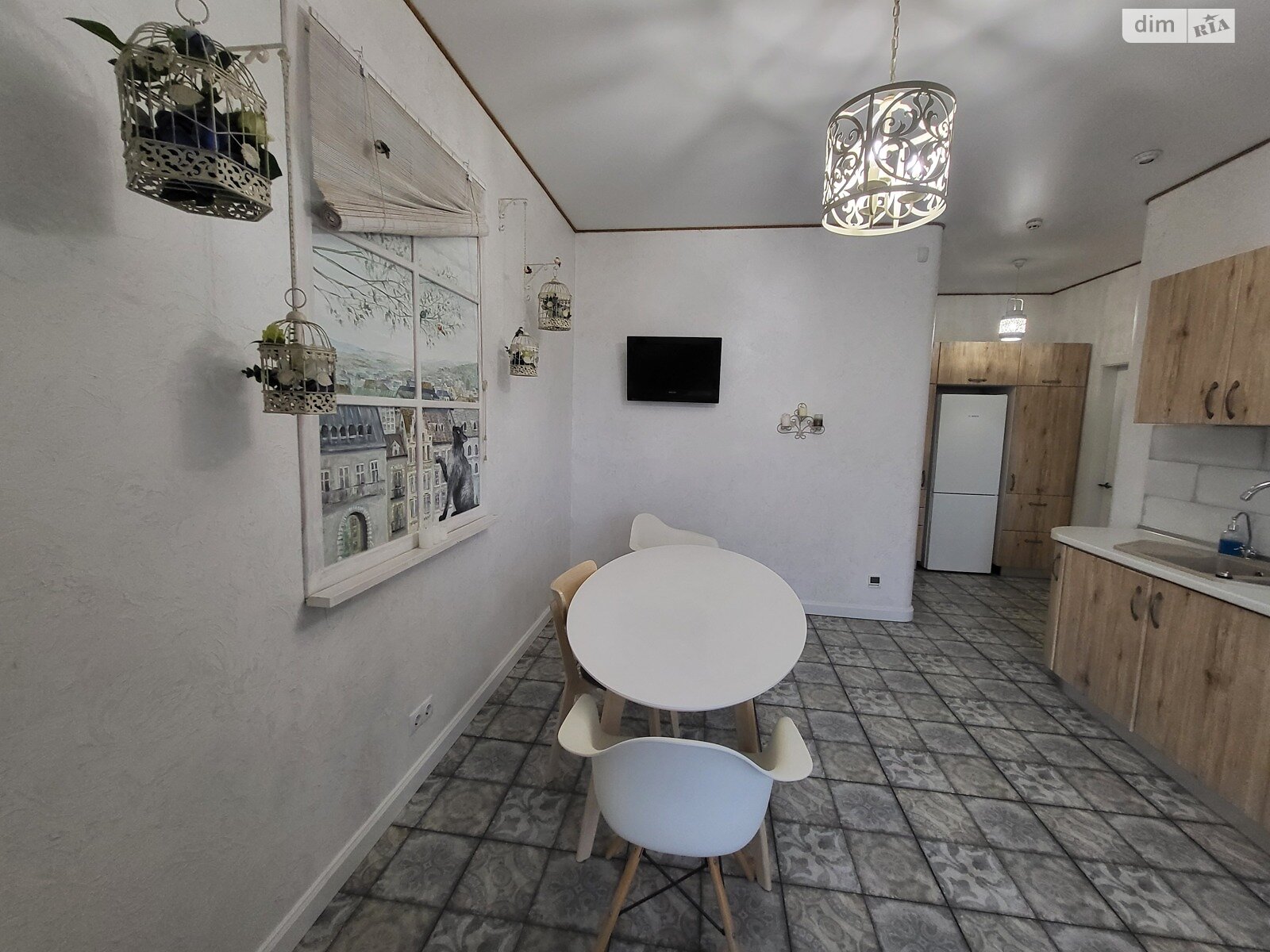 чотирикімнатна квартира в Вінниці, район Центр, на вул. Степана Бандери в довготривалу оренду помісячно фото 1