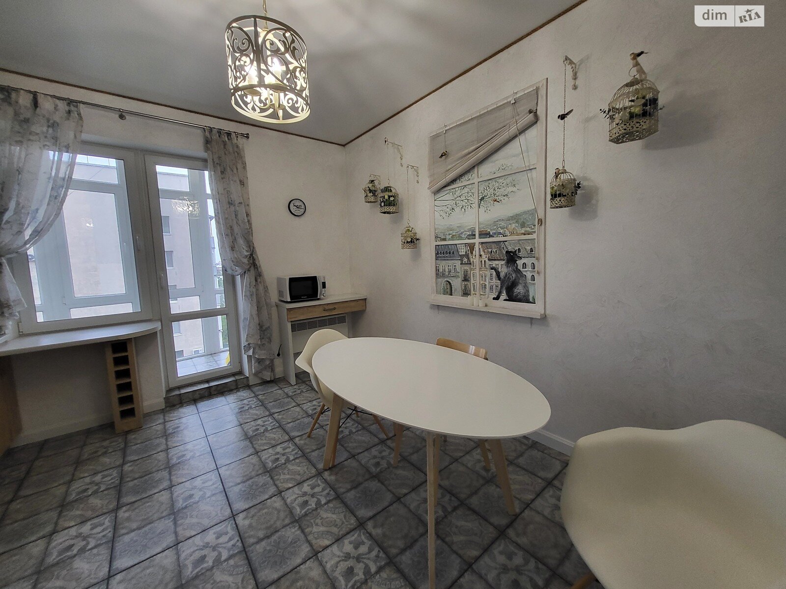 чотирикімнатна квартира в Вінниці, район Центр, на вул. Степана Бандери в довготривалу оренду помісячно фото 1
