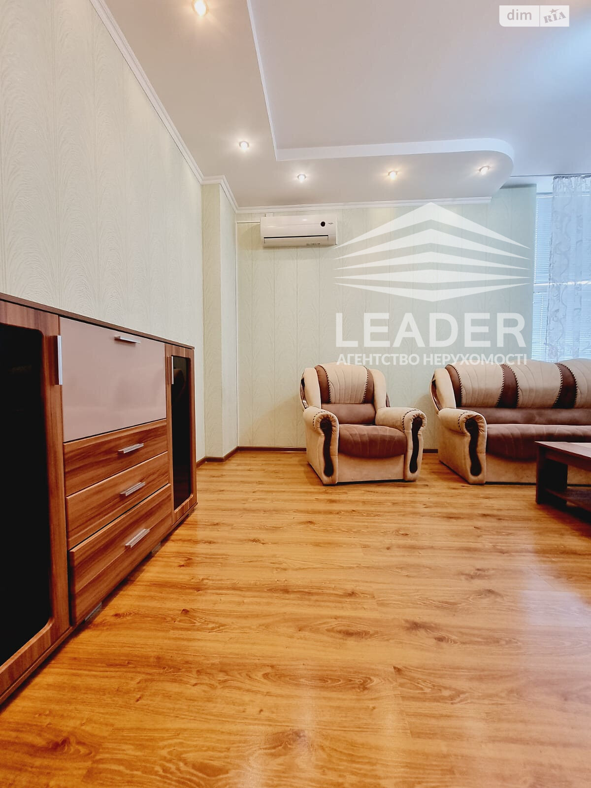 двокімнатна квартира в Вінниці, район Центр, на вул. Степана Бандери в довготривалу оренду помісячно фото 1