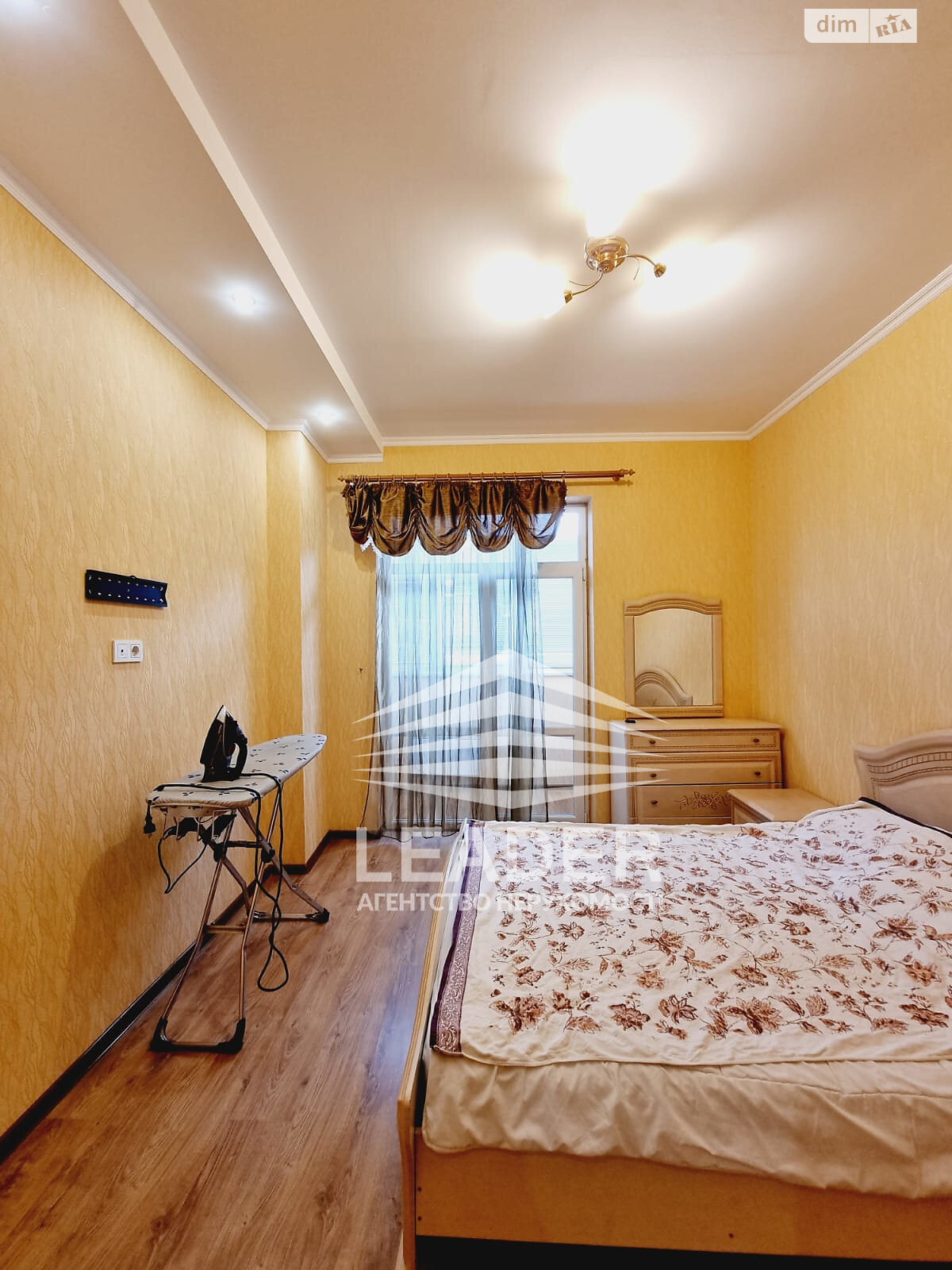 двокімнатна квартира в Вінниці, район Центр, на вул. Степана Бандери в довготривалу оренду помісячно фото 1