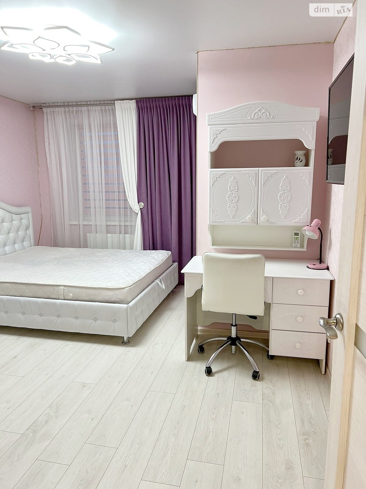 трехкомнатная квартира в Виннице, район Центр, на ул. Степана Бандеры в аренду на долгий срок помесячно фото 1