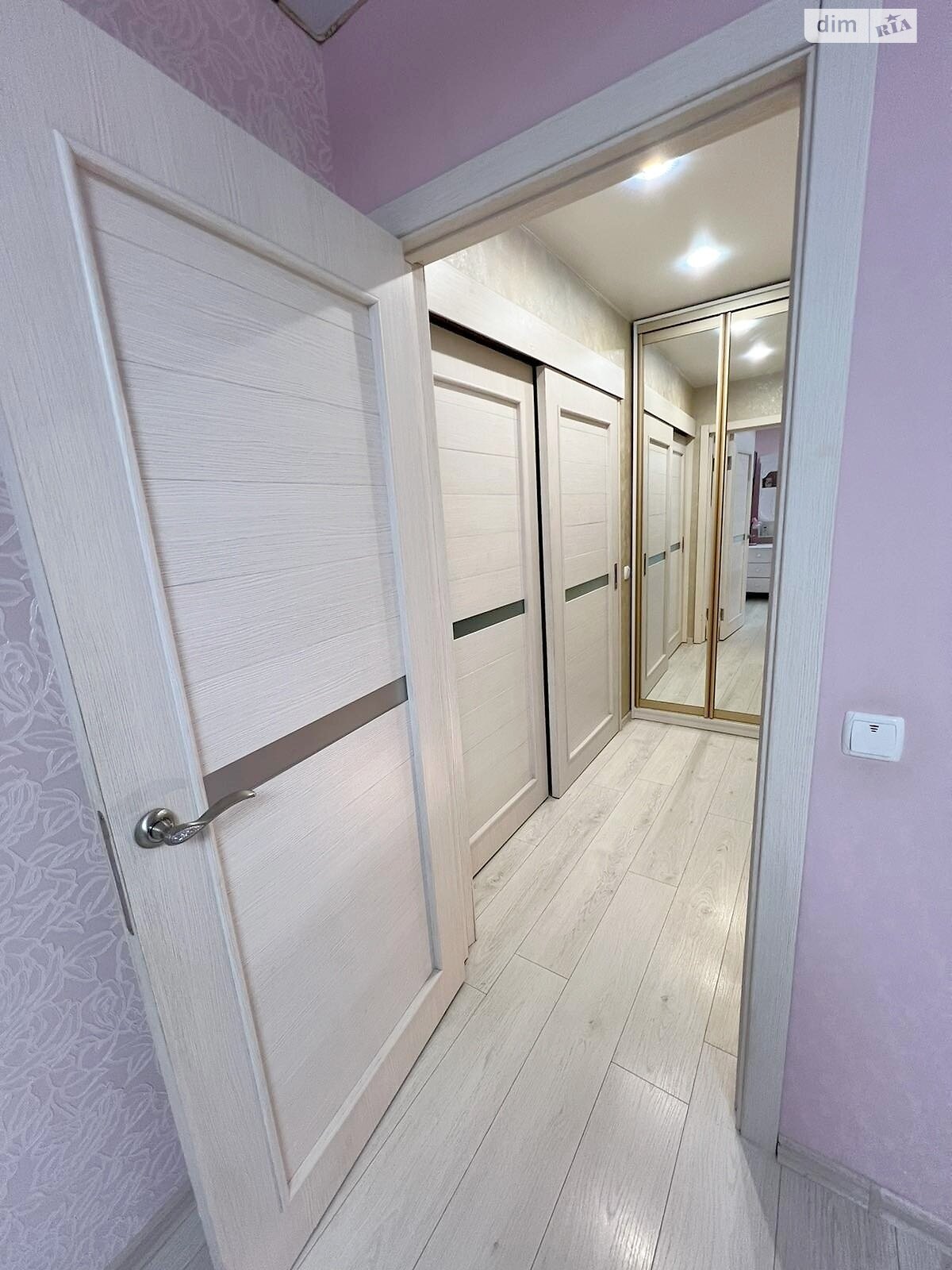 трехкомнатная квартира в Виннице, район Центр, на ул. Степана Бандеры в аренду на долгий срок помесячно фото 1