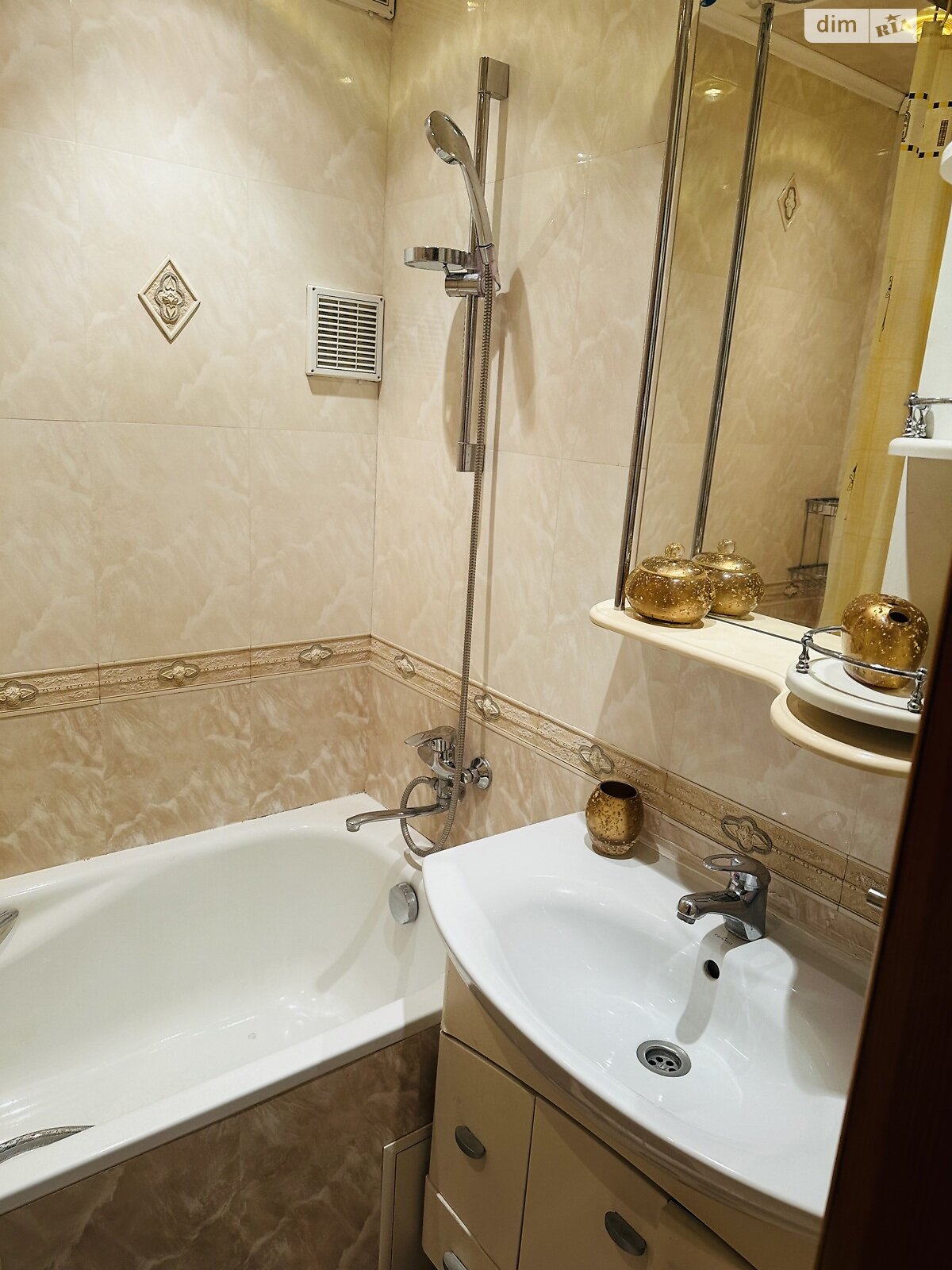 однокімнатна квартира в Вінниці, район Урожай, на вул. Івана Миколайчука 19 в довготривалу оренду помісячно фото 1