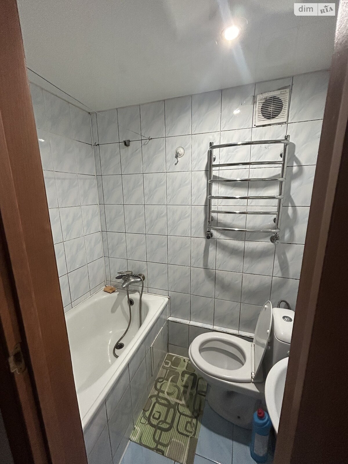 однокімнатна квартира в Вінниці, район Урожай, на вул. Малиновського в довготривалу оренду помісячно фото 1