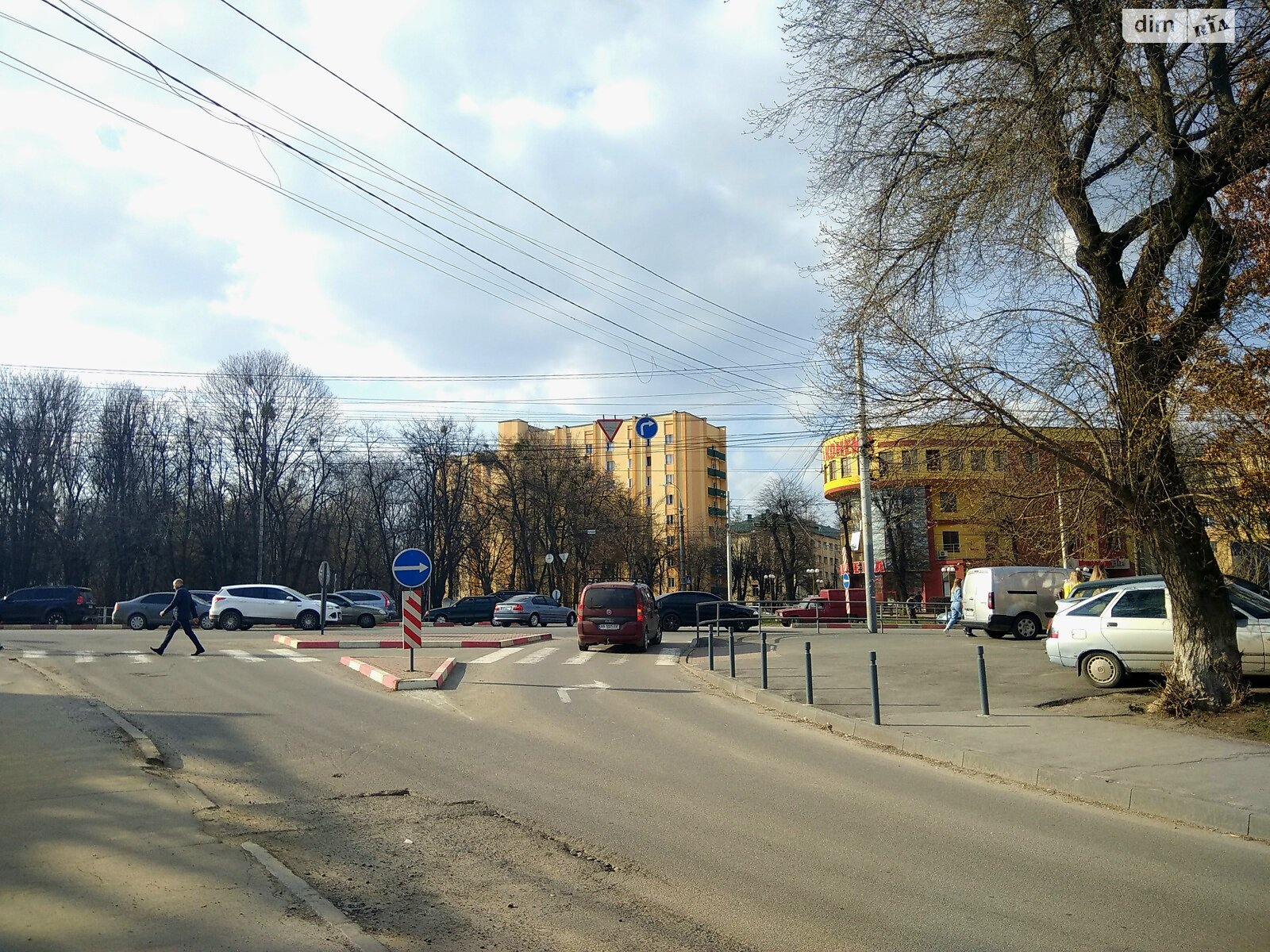 однокімнатна квартира в Вінниці, район Урожай, на вул. Марії Литвиненко-Вольгемут в довготривалу оренду помісячно фото 1