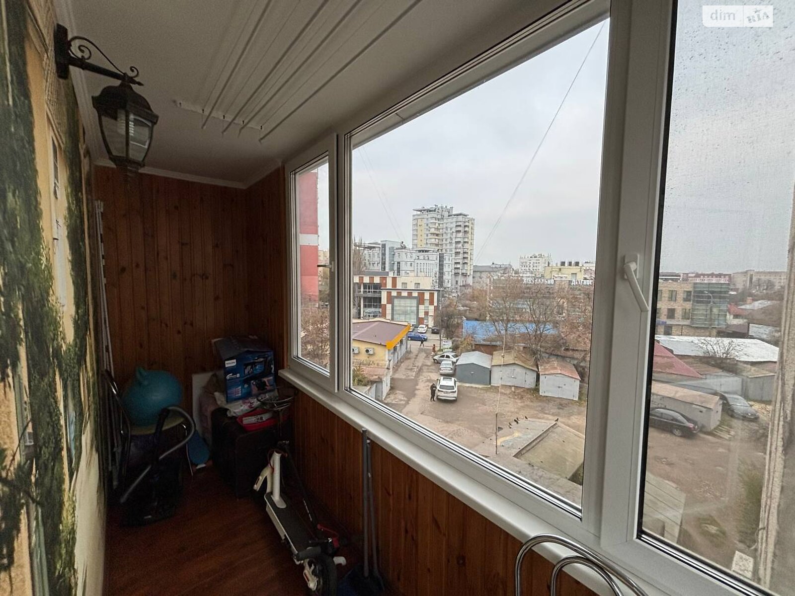 трехкомнатная квартира в Виннице, район Урожай, на ул. Марии Литвиненко-Вольгемут в аренду на долгий срок помесячно фото 1