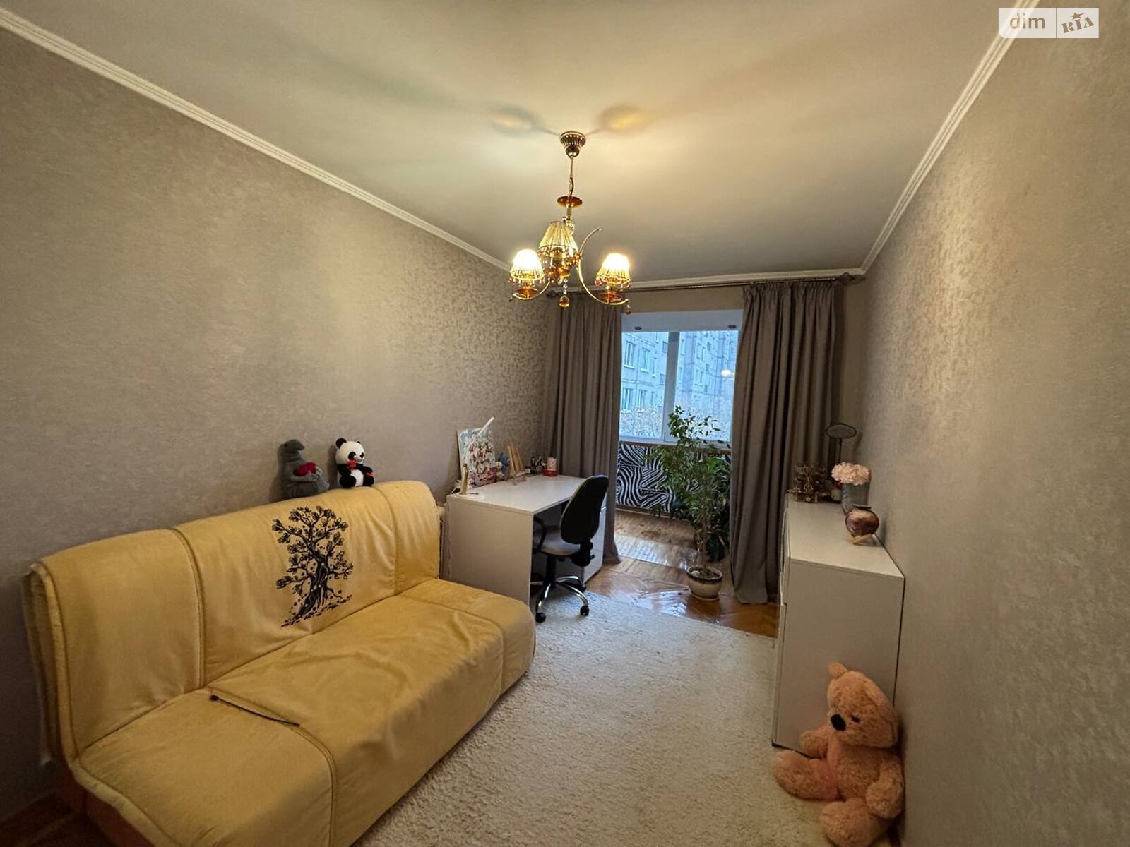 трехкомнатная квартира в Виннице, район Урожай, на ул. Марии Литвиненко-Вольгемут в аренду на долгий срок помесячно фото 1