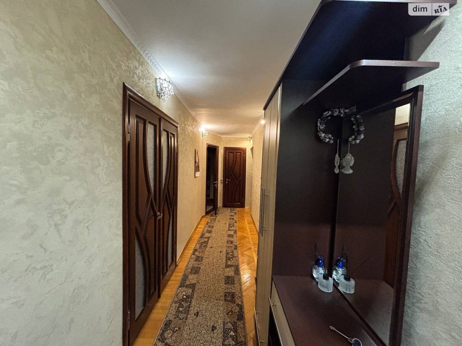 трехкомнатная квартира в Виннице, район Урожай, на ул. Марии Литвиненко-Вольгемут в аренду на долгий срок помесячно фото 1