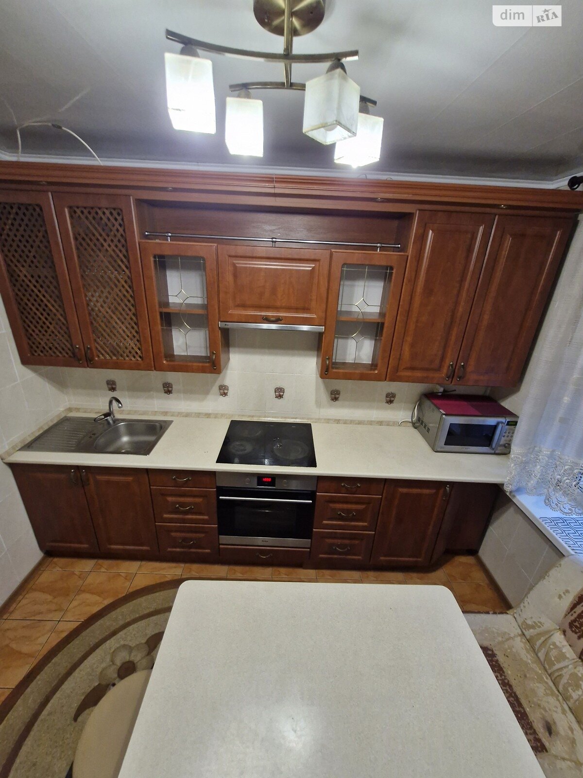 трехкомнатная квартира в Виннице, район Урожай, на ул. Марии Литвиненко-Вольгемут 30 в аренду на долгий срок помесячно фото 1