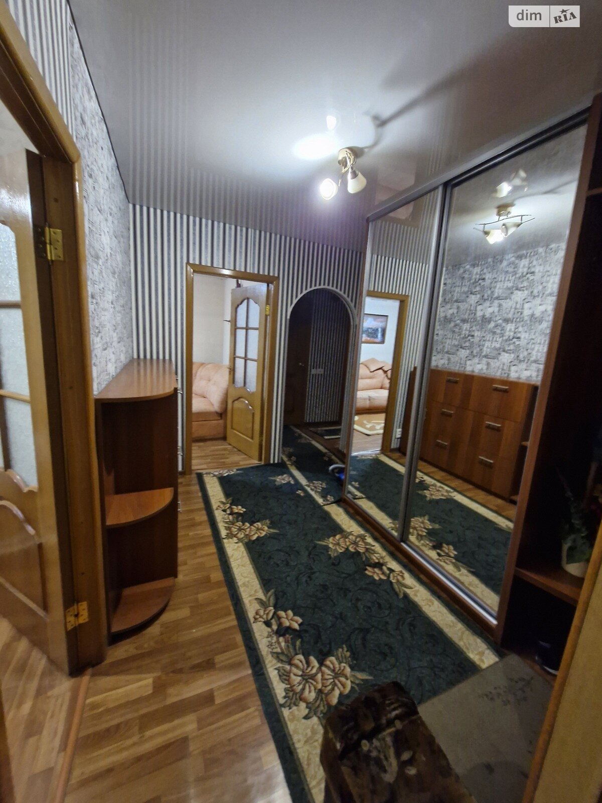 трехкомнатная квартира в Виннице, район Урожай, на ул. Марии Литвиненко-Вольгемут 30 в аренду на долгий срок помесячно фото 1