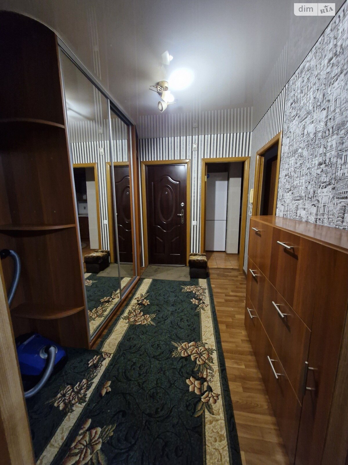 трехкомнатная квартира в Виннице, район Урожай, на ул. Марии Литвиненко-Вольгемут 30 в аренду на долгий срок помесячно фото 1