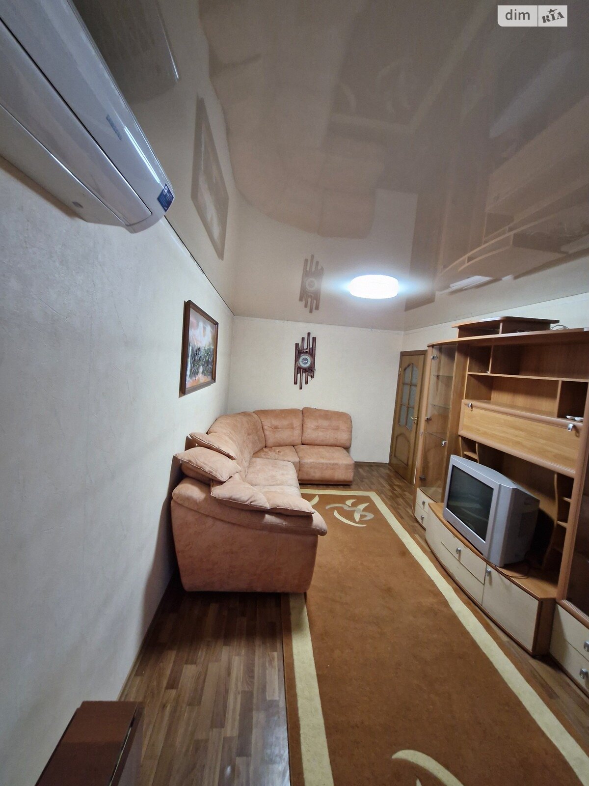 трехкомнатная квартира в Виннице, район Урожай, на ул. Марии Литвиненко-Вольгемут 30 в аренду на долгий срок помесячно фото 1