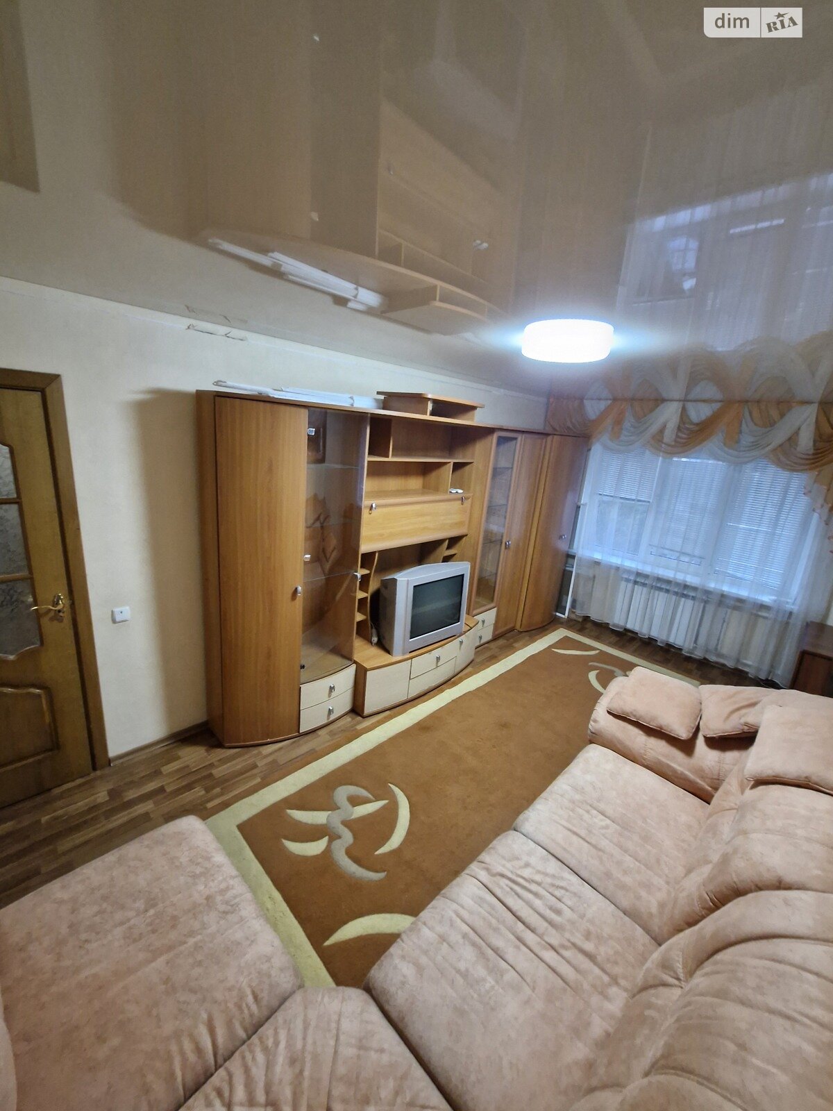 трехкомнатная квартира в Виннице, район Урожай, на ул. Марии Литвиненко-Вольгемут 30 в аренду на долгий срок помесячно фото 1