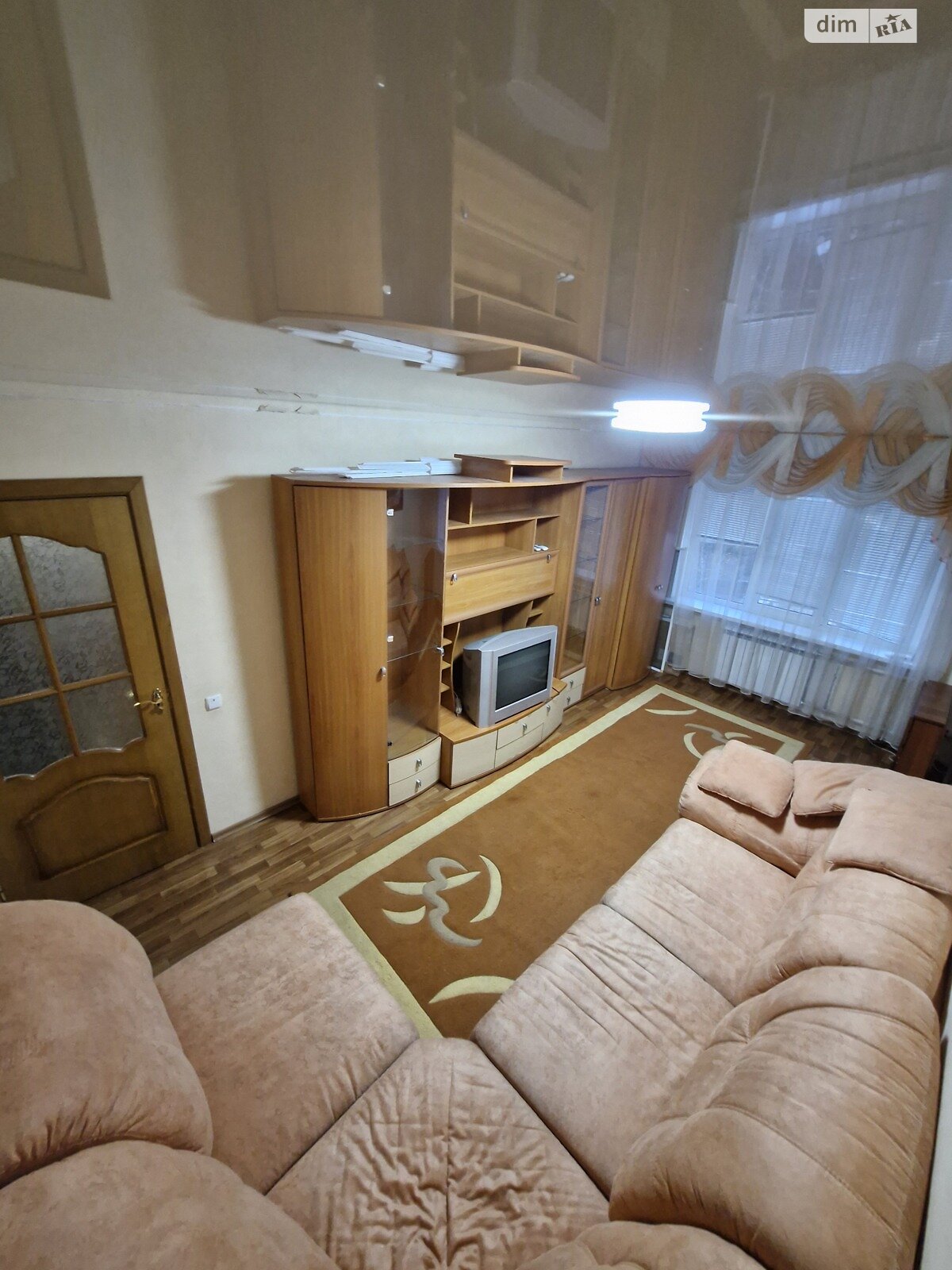 трехкомнатная квартира в Виннице, район Урожай, на ул. Марии Литвиненко-Вольгемут 30 в аренду на долгий срок помесячно фото 1