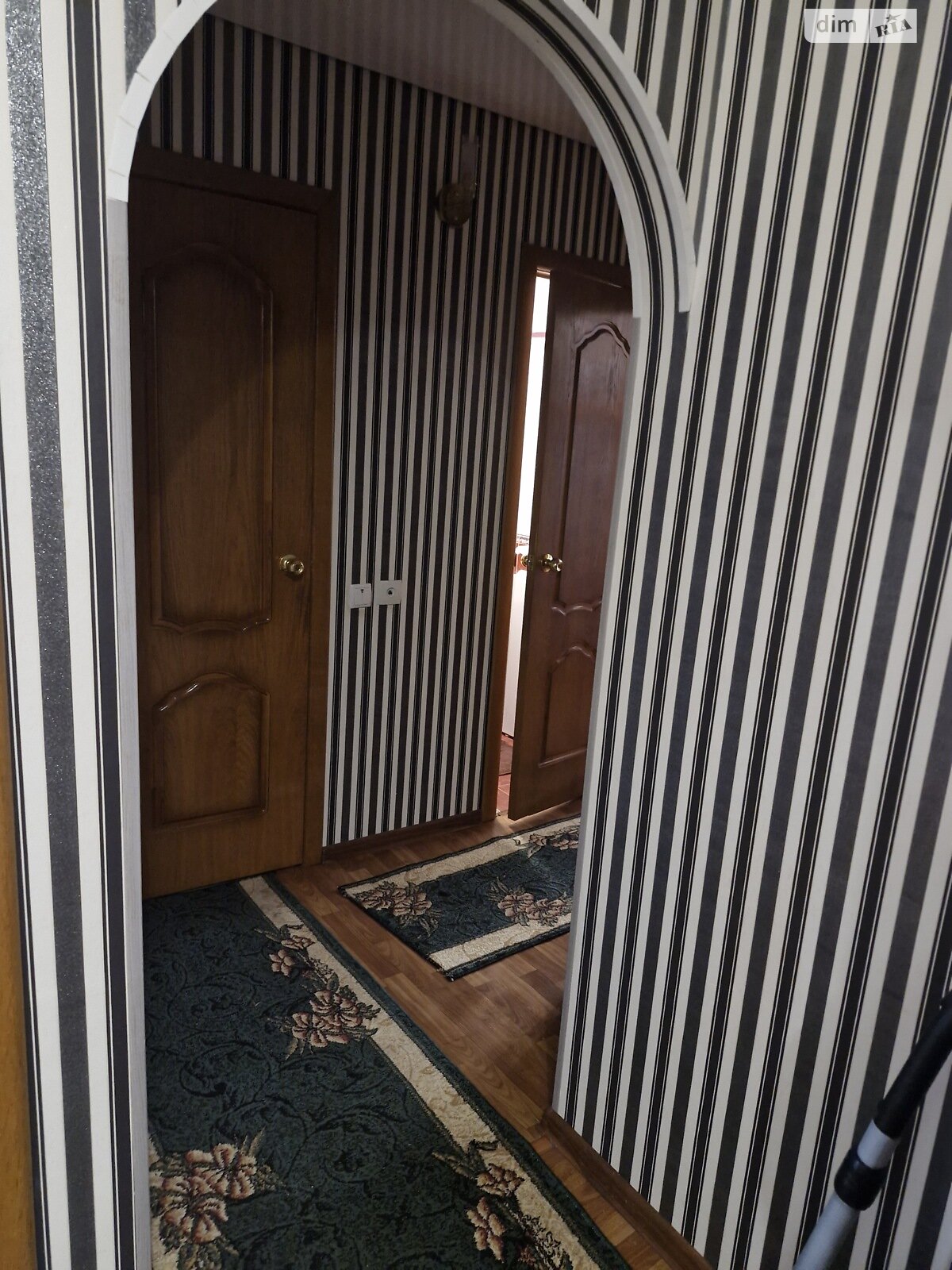 трехкомнатная квартира в Виннице, район Урожай, на ул. Марии Литвиненко-Вольгемут 30 в аренду на долгий срок помесячно фото 1