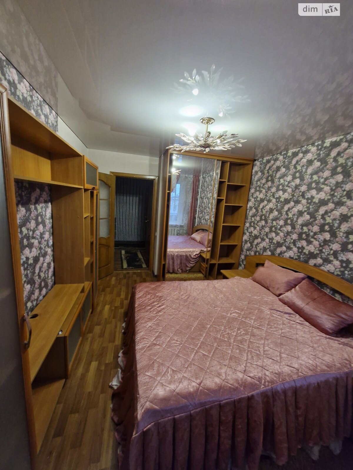 трехкомнатная квартира в Виннице, район Урожай, на ул. Марии Литвиненко-Вольгемут 30 в аренду на долгий срок помесячно фото 1