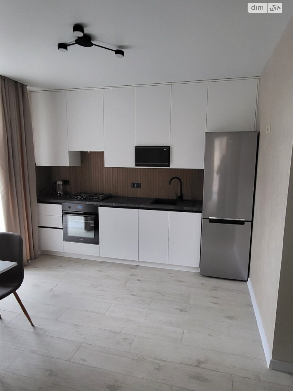 однокімнатна квартира в Вінниці, район Урожай, на вул. Марії Литвиненко-Вольгемут 46А в довготривалу оренду помісячно фото 1 однокімнатна квартира в Вінниці, район Урожай, на вул. Марії Литвиненко-Вольгемут 46А в довготривалу оренду помісячно фото 1