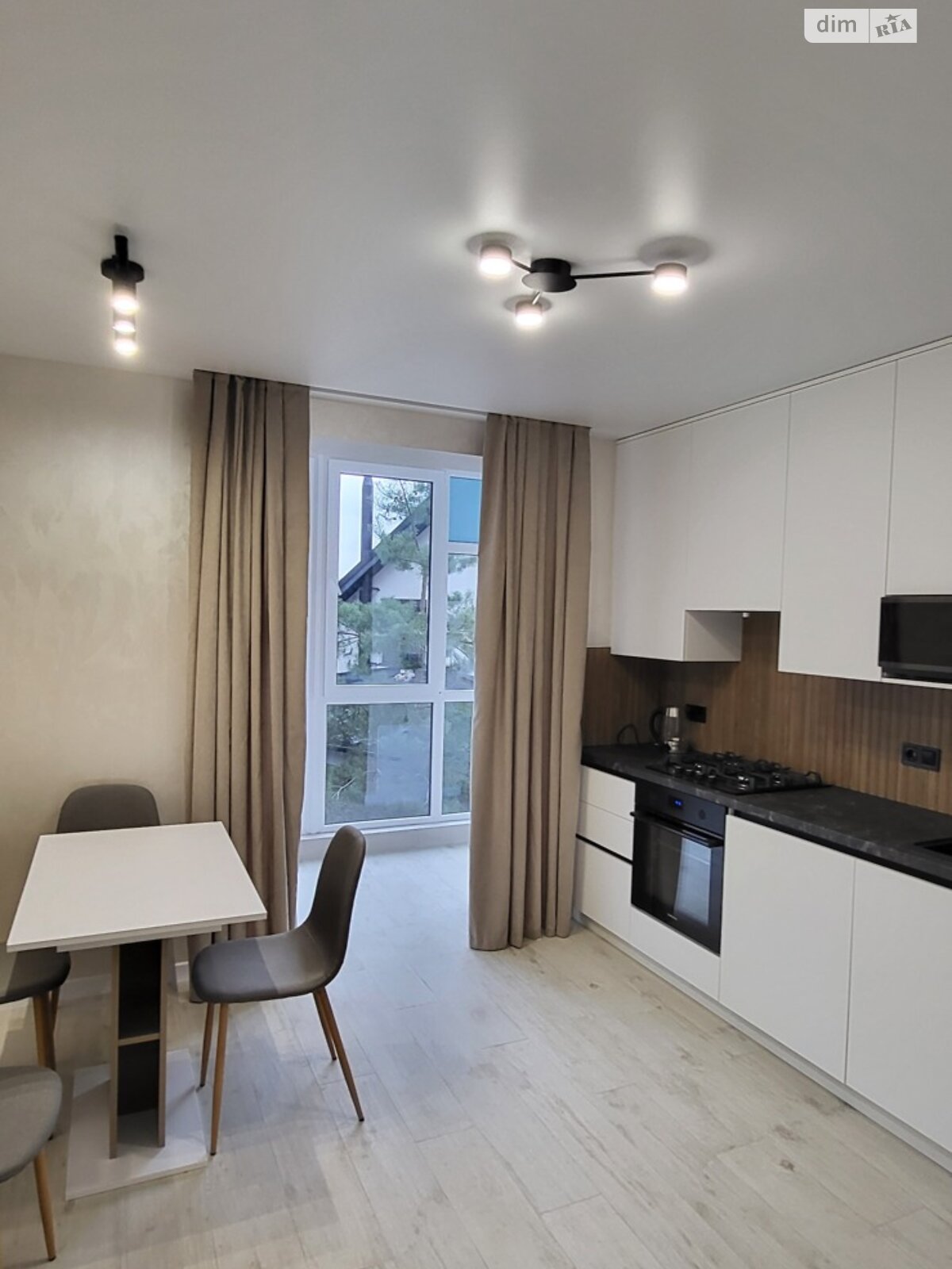 однокімнатна квартира в Вінниці, район Урожай, на вул. Марії Литвиненко-Вольгемут 46А в довготривалу оренду помісячно фото 1 однокімнатна квартира в Вінниці, район Урожай, на вул. Марії Литвиненко-Вольгемут 46А в довготривалу оренду помісячно фото 1