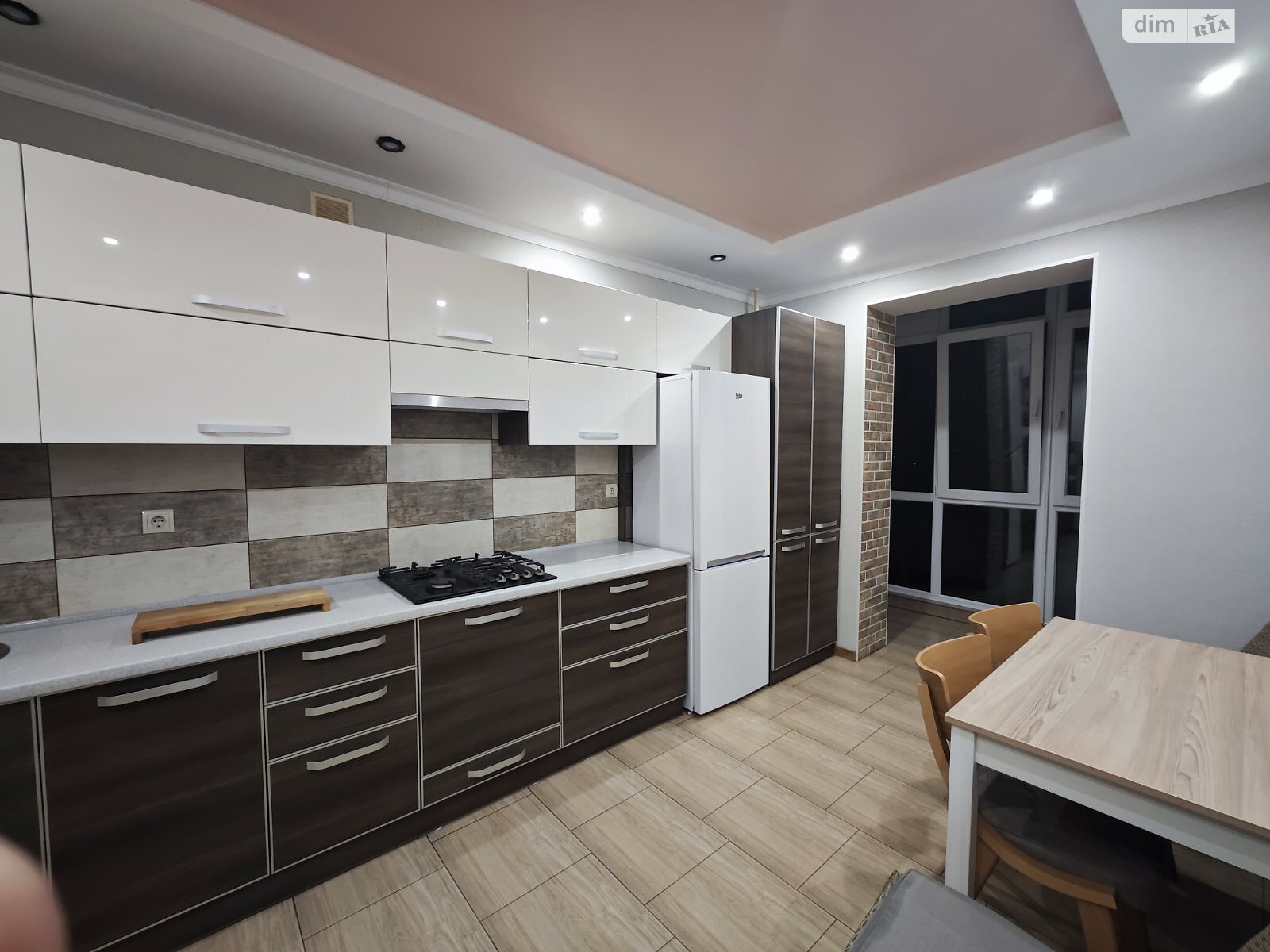 однокімнатна квартира з меблями в Вінниці, район Вишенька, на вул. 600-річчя 66В в довготривалу оренду помісячно фото 1