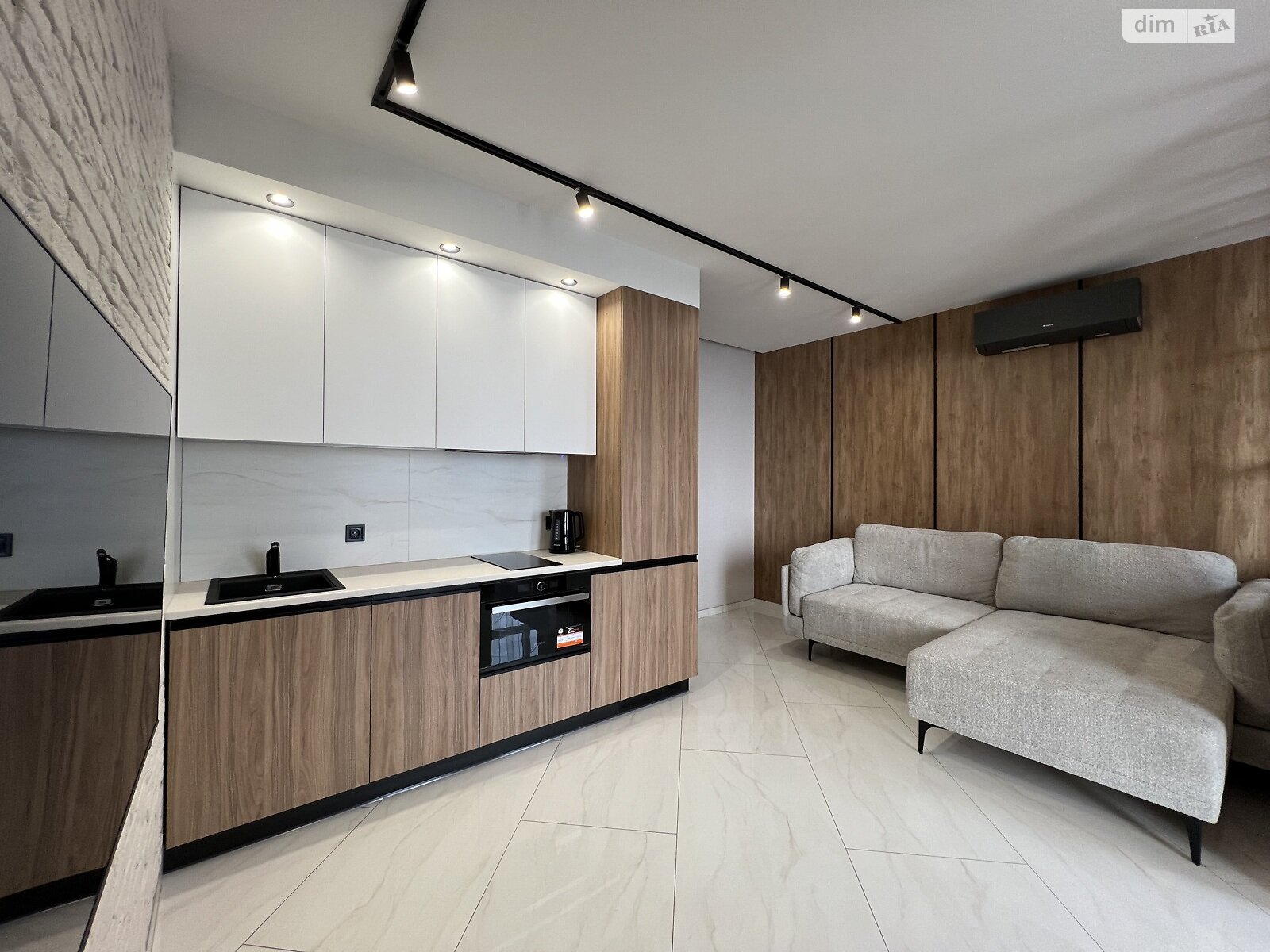 однокімнатна квартира в Вінниці, район Вишенька, на вул. 600-річчя 3Г в довготривалу оренду помісячно фото 1