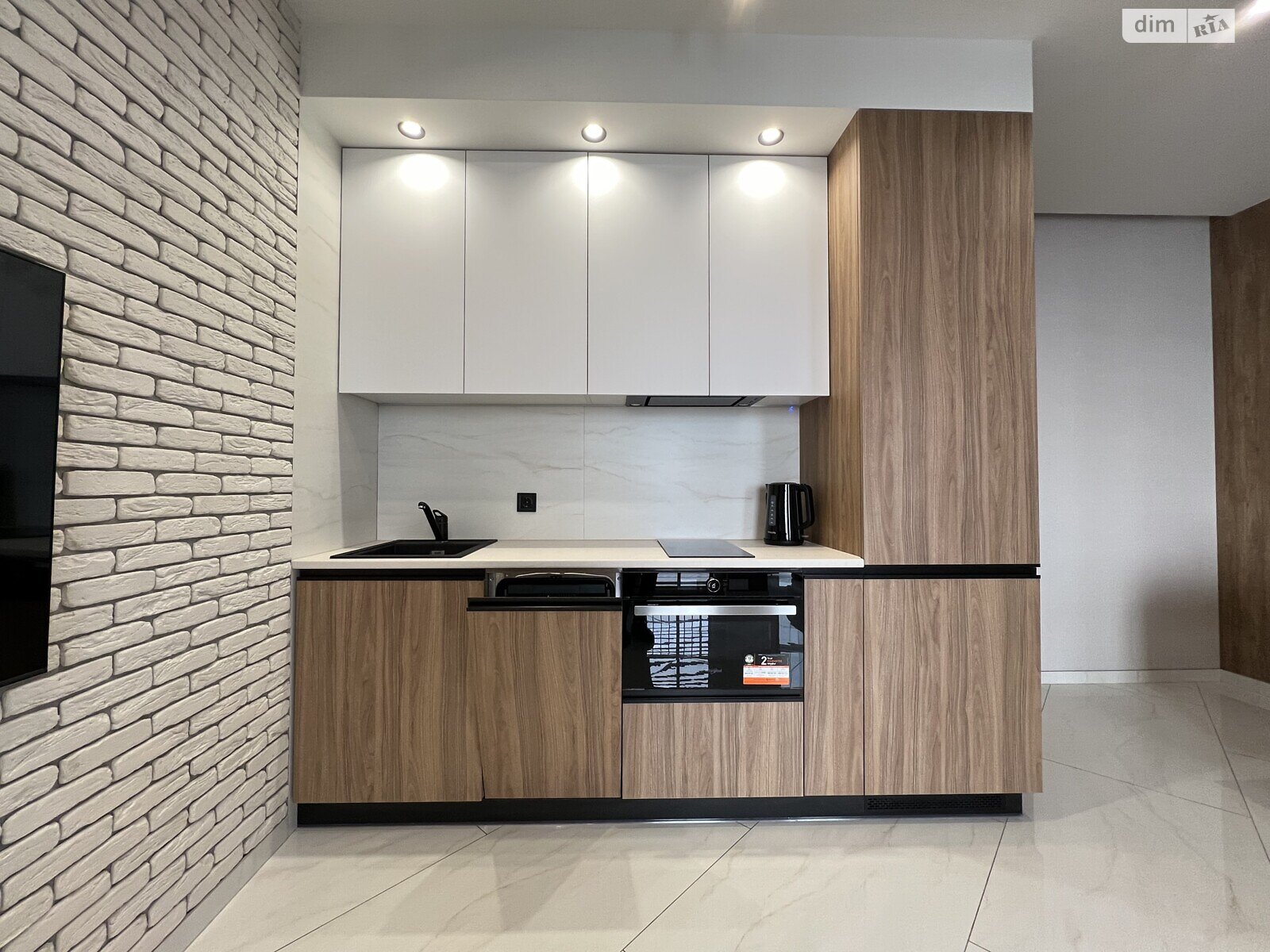 однокімнатна квартира в Вінниці, район Вишенька, на вул. 600-річчя 3Г в довготривалу оренду помісячно фото 1