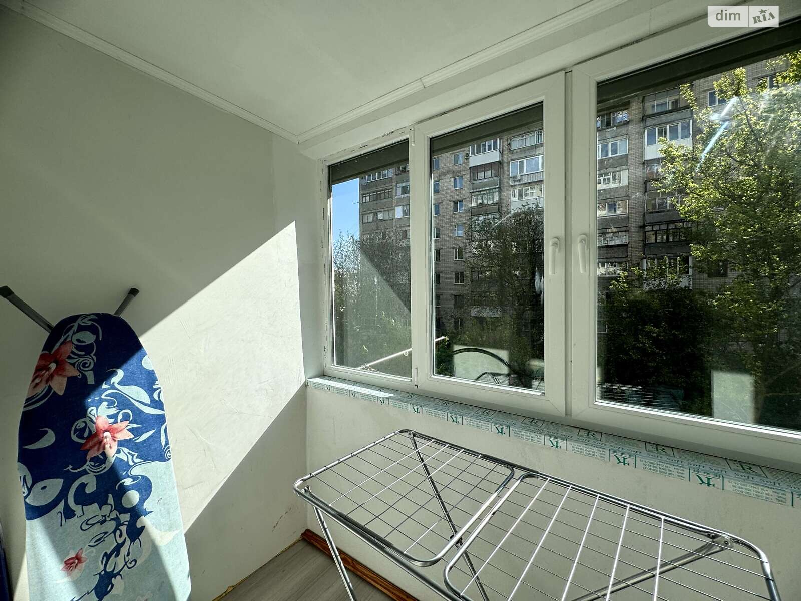 трехкомнатная квартира с мебелью в Виннице, район Вишенка, на ул. Андрея Первозванного 2А в аренду на долгий срок помесячно фото 1