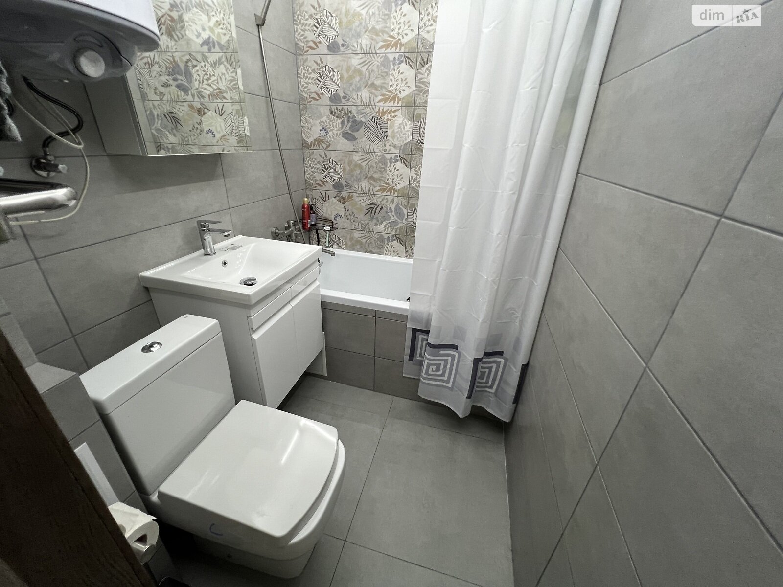 двокімнатна квартира в Вінниці, район Вишенька, на вул. Андрія Первозванного 50 в довготривалу оренду помісячно фото 1