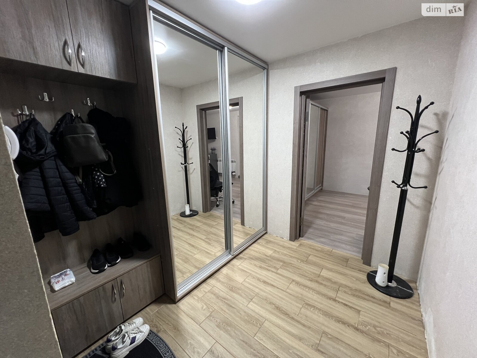 двокімнатна квартира в Вінниці, район Вишенька, на вул. Андрія Первозванного 50 в довготривалу оренду помісячно фото 1