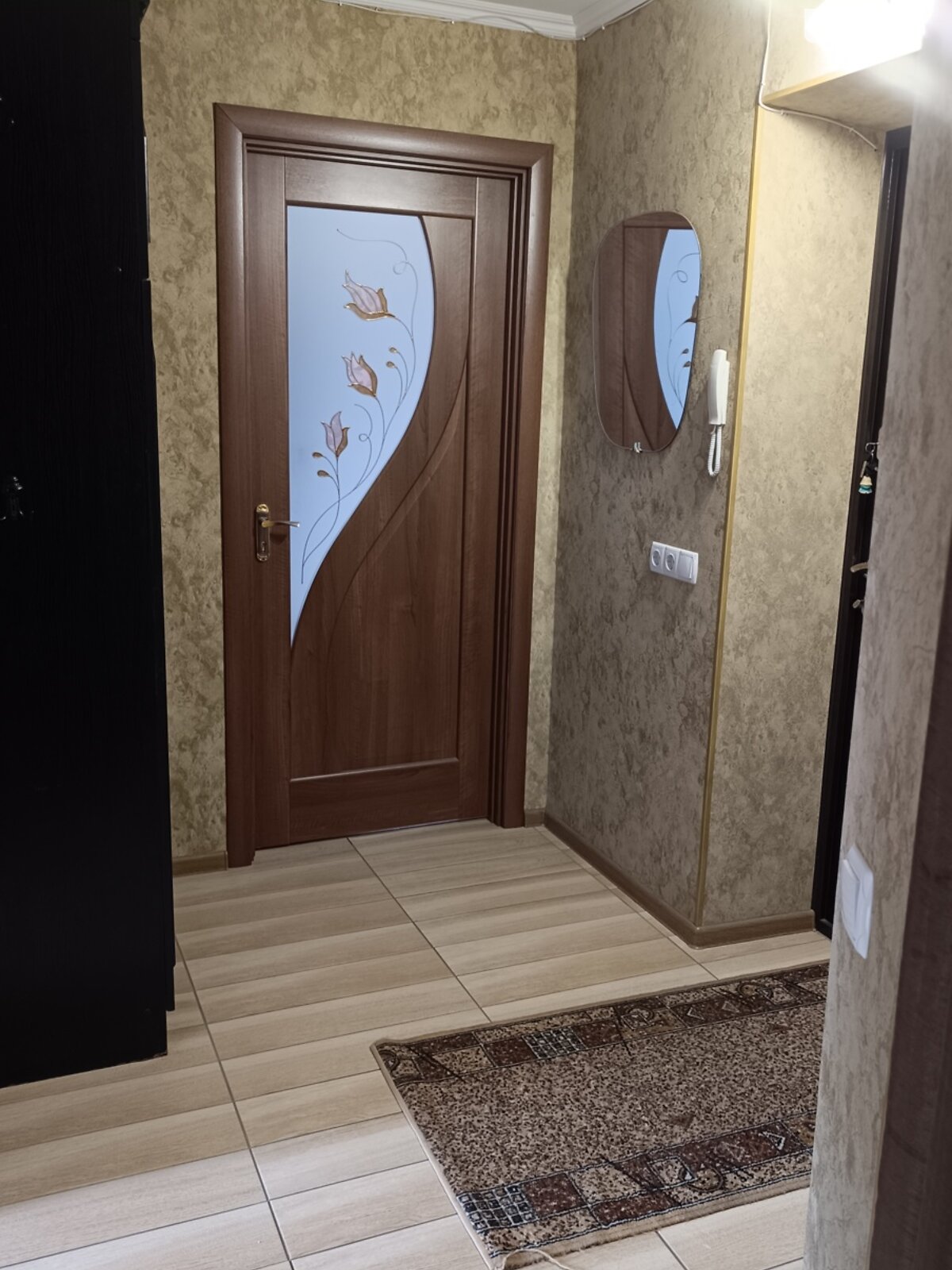 двухкомнатная квартира в Виннице, район Вишенка, на 2-й пер. Хмельницкого Шоссе в аренду на долгий срок помесячно фото 1 двухкомнатная квартира в Виннице, район Вишенка, на 2-й пер. Хмельницкого Шоссе в аренду на долгий срок помесячно фото 1