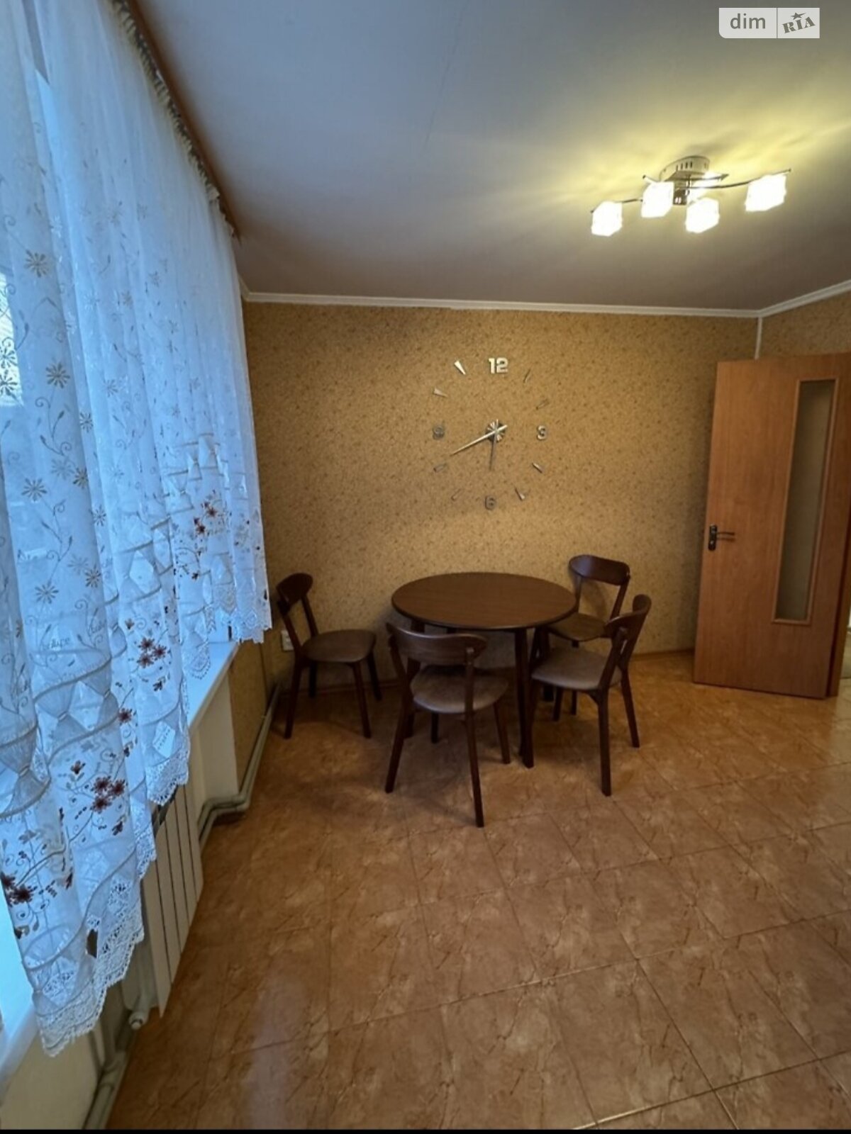 трехкомнатная квартира в Виннице, район Вишенка, на ул. Келецкая в аренду на долгий срок помесячно фото 1