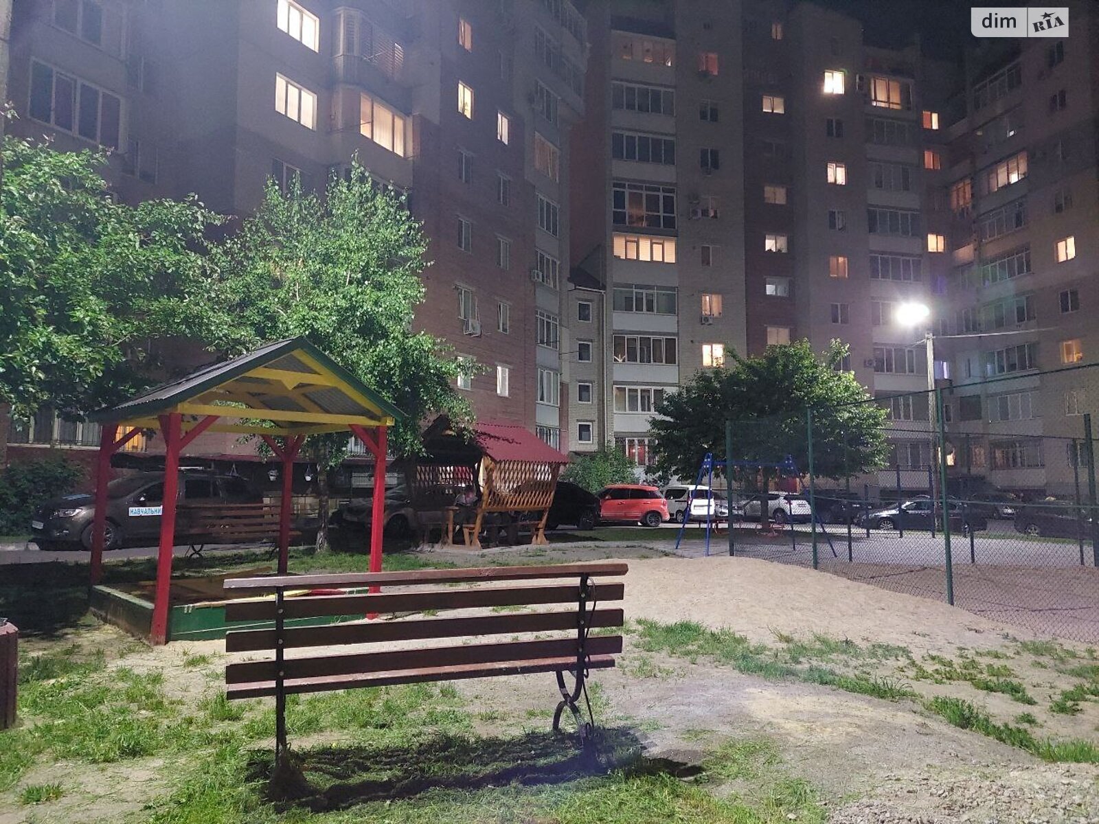 трехкомнатная квартира в Виннице, район Вишенка, на ул. Келецкая в аренду на долгий срок помесячно фото 1 трехкомнатная квартира в Виннице, район Вишенка, на ул. Келецкая в аренду на долгий срок помесячно фото 1