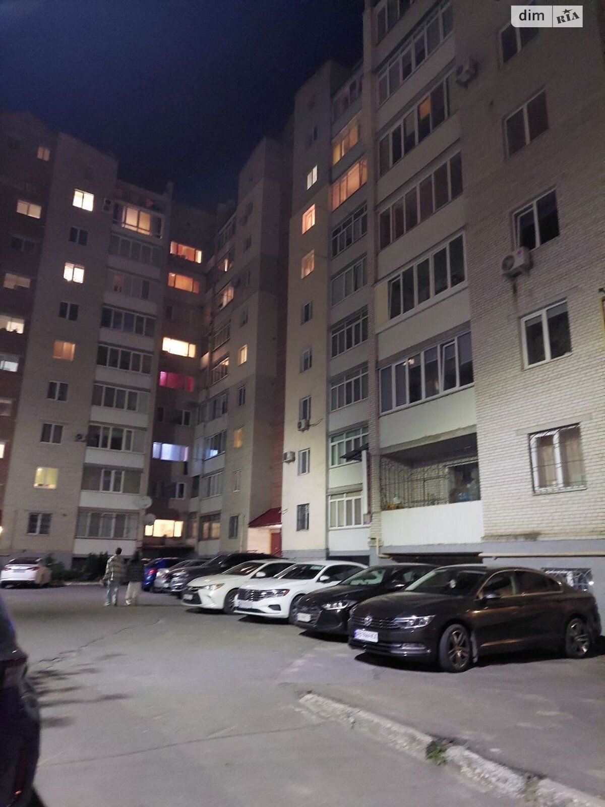 трехкомнатная квартира в Виннице, район Вишенка, на ул. Келецкая в аренду на долгий срок помесячно фото 1 трехкомнатная квартира в Виннице, район Вишенка, на ул. Келецкая в аренду на долгий срок помесячно фото 1