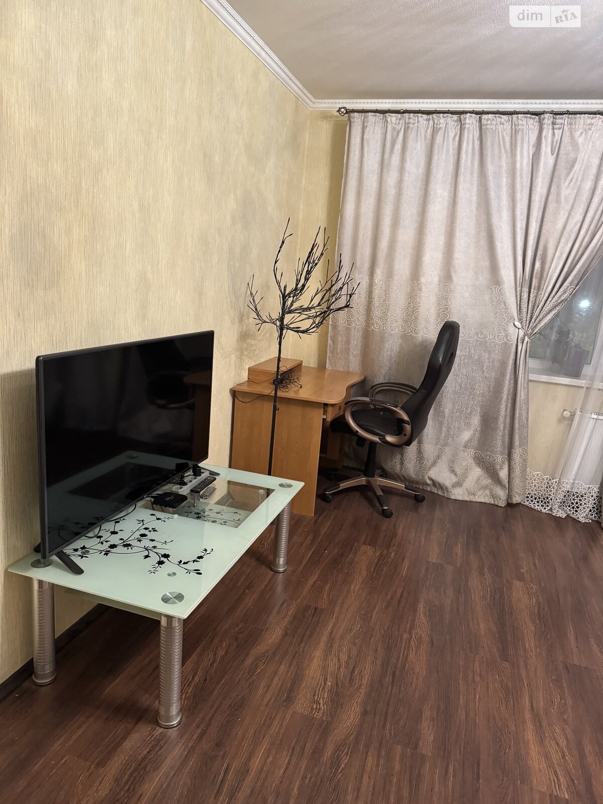 трикімнатна квартира в Вінниці, район Вишенька, на вул. Келецька в довготривалу оренду помісячно фото 1