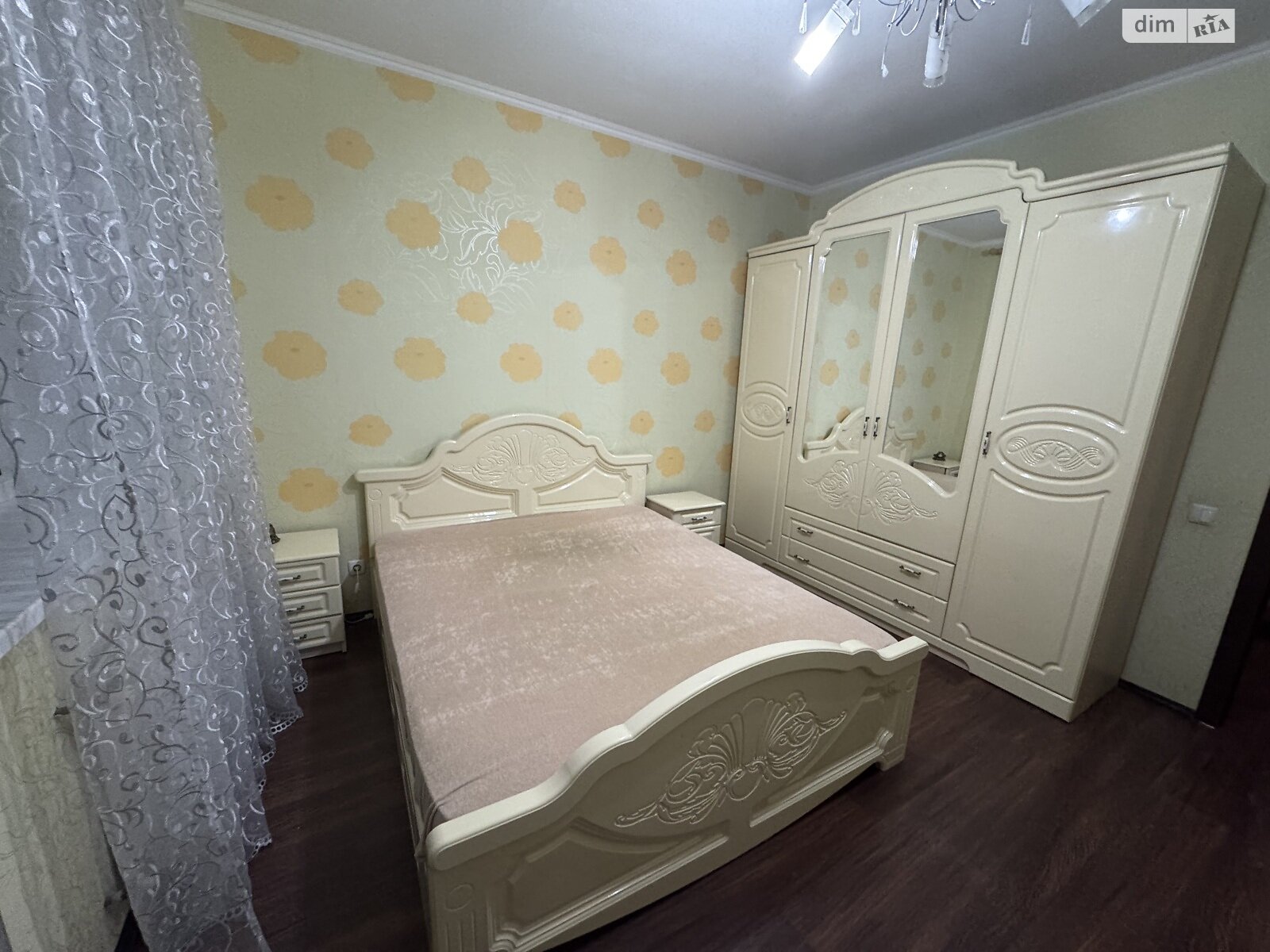 трикімнатна квартира в Вінниці, район Вишенька, на вул. Келецька в довготривалу оренду помісячно фото 1