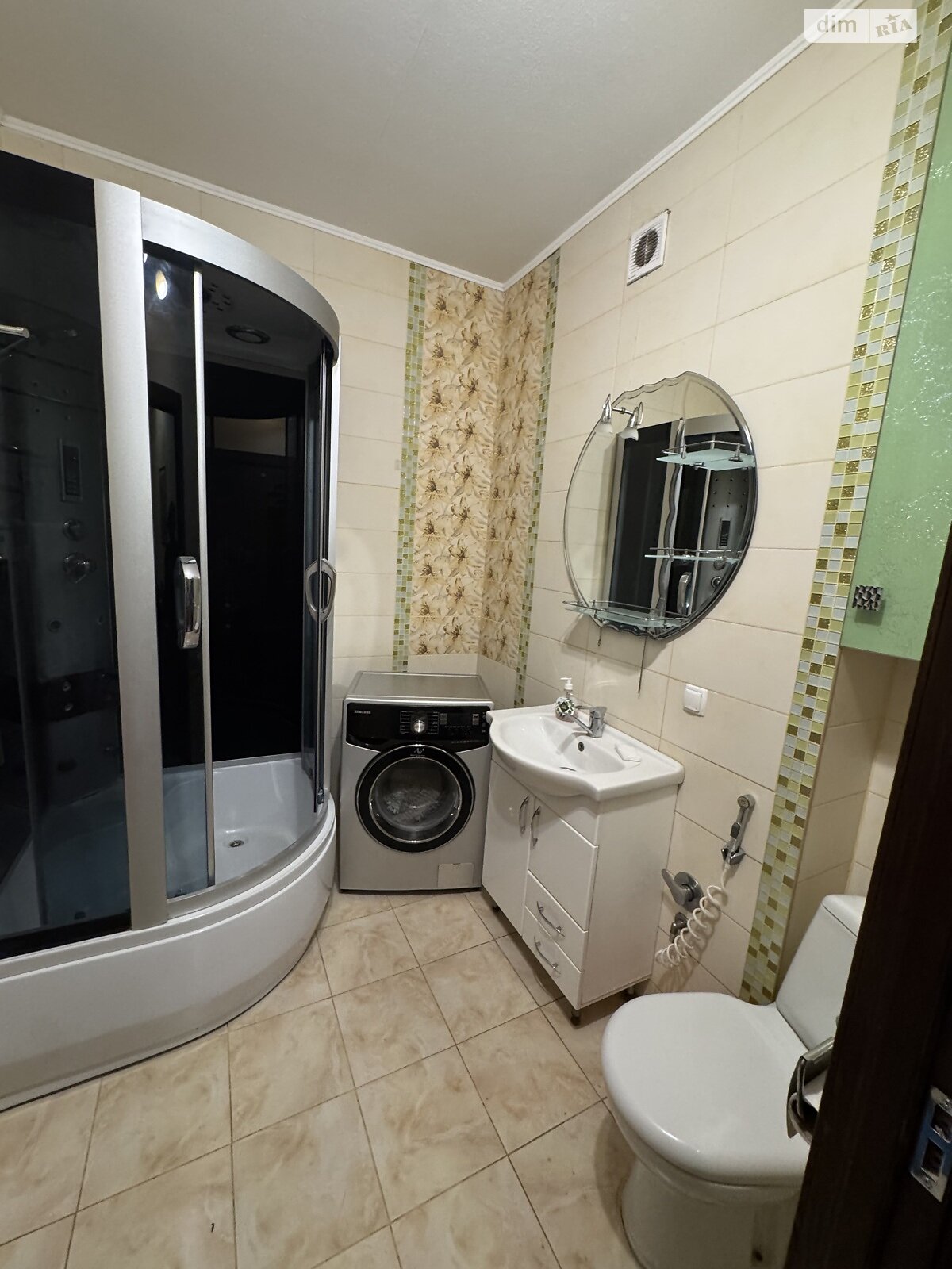 трикімнатна квартира в Вінниці, район Вишенька, на вул. Келецька в довготривалу оренду помісячно фото 1